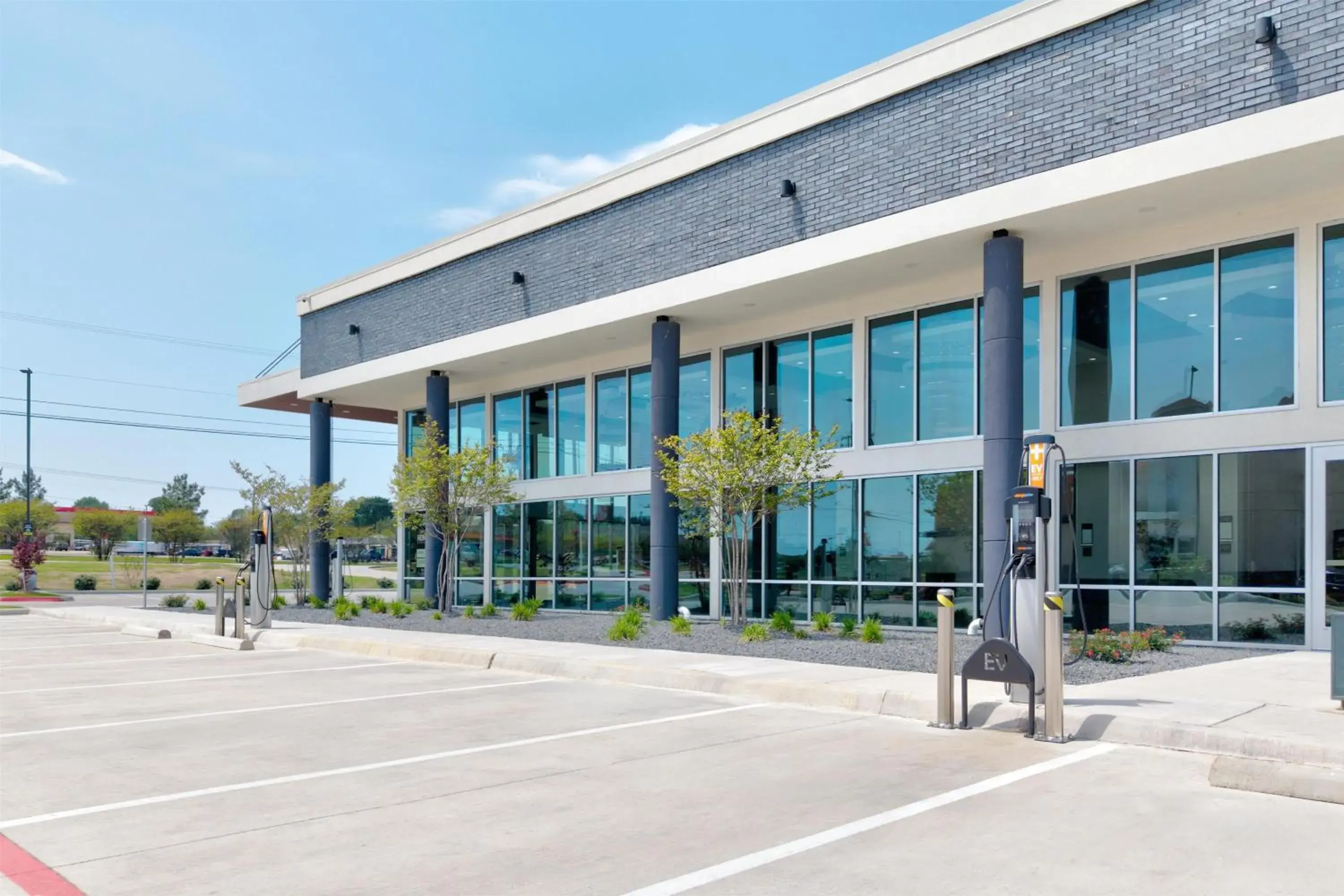 Property building in Home2 Suites By Hilton Paris Property building in Home2 Suites By Hilton Paris