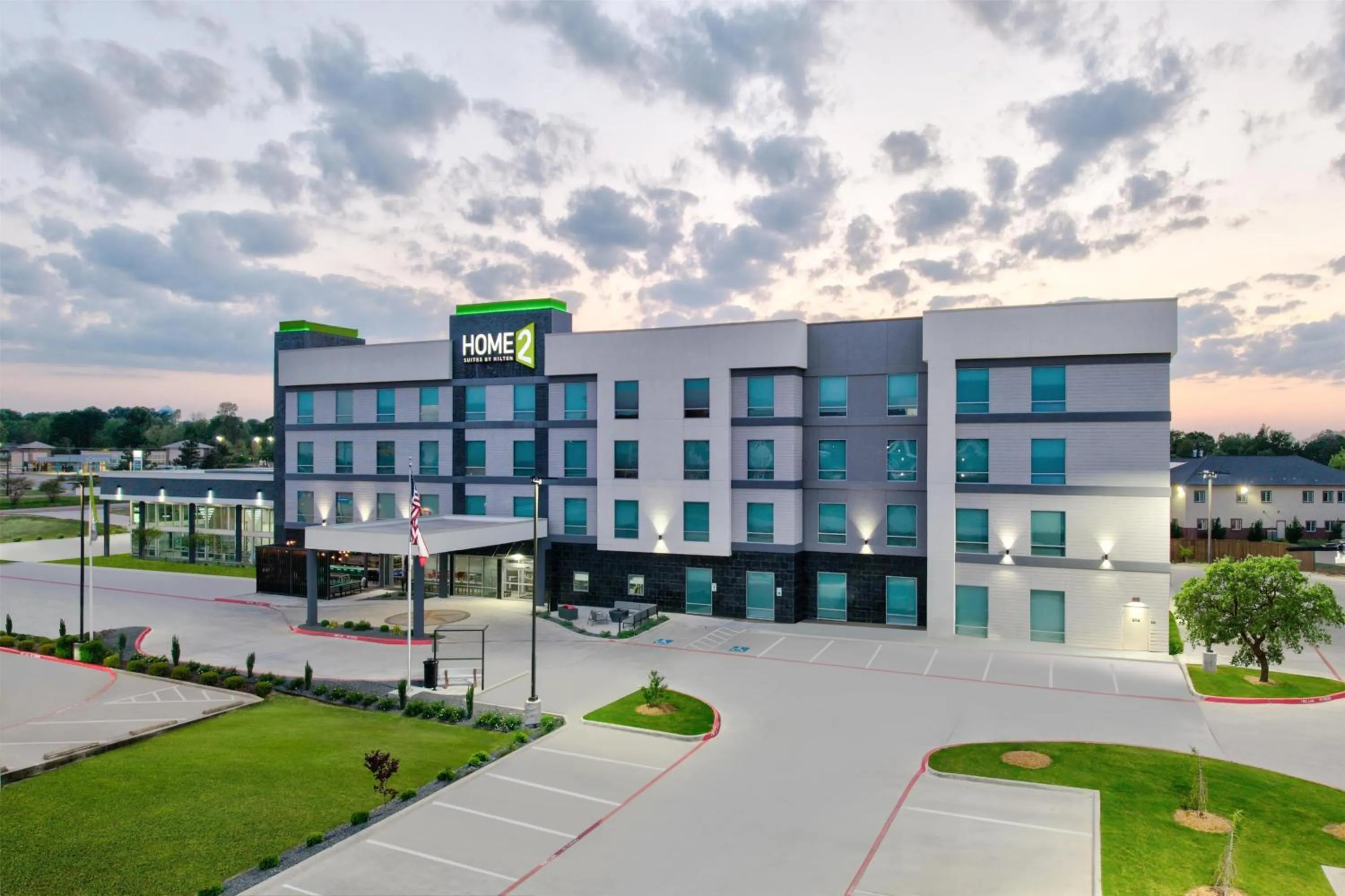 Property building in Home2 Suites By Hilton Paris