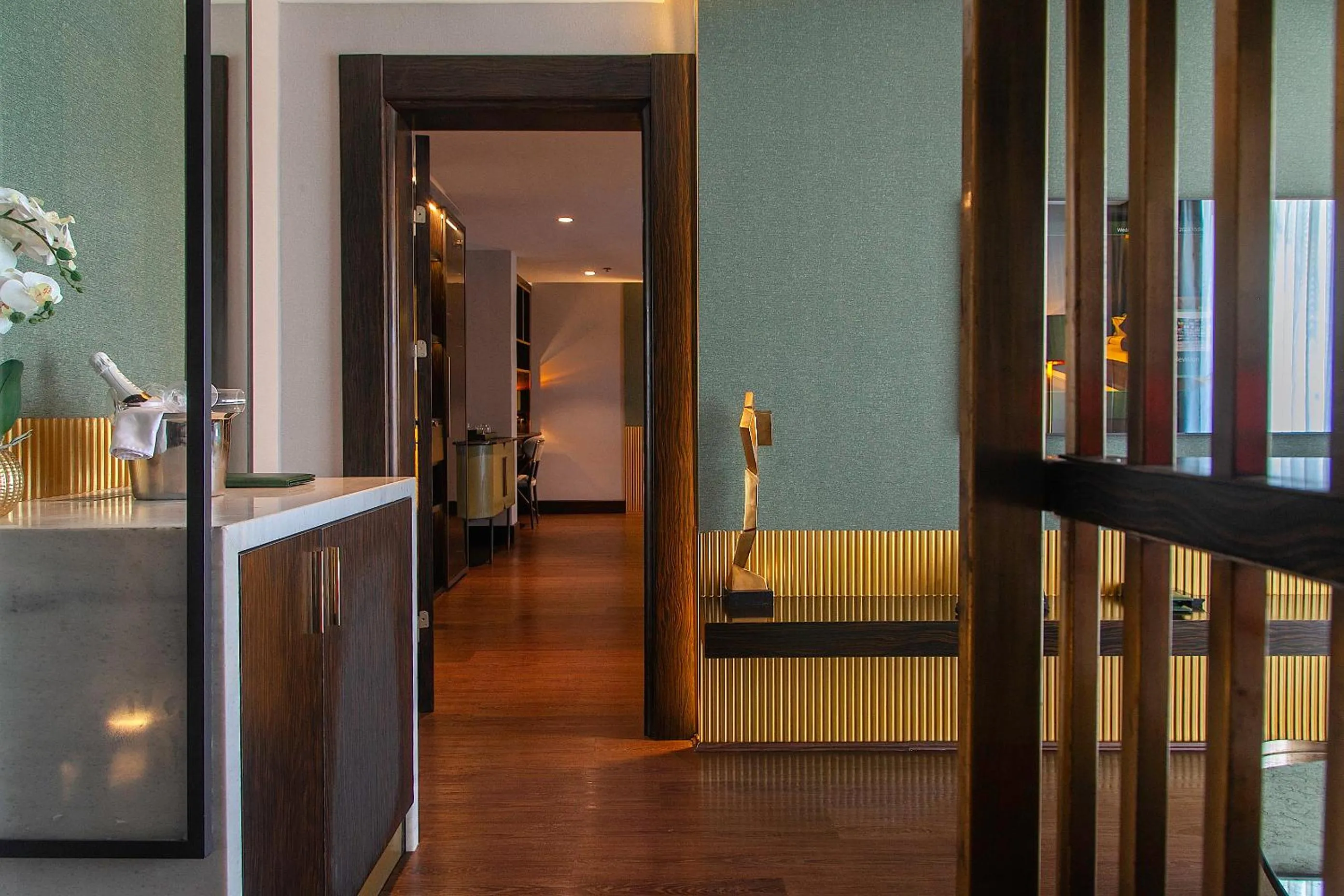 hair dresser in The Delborough Lagos