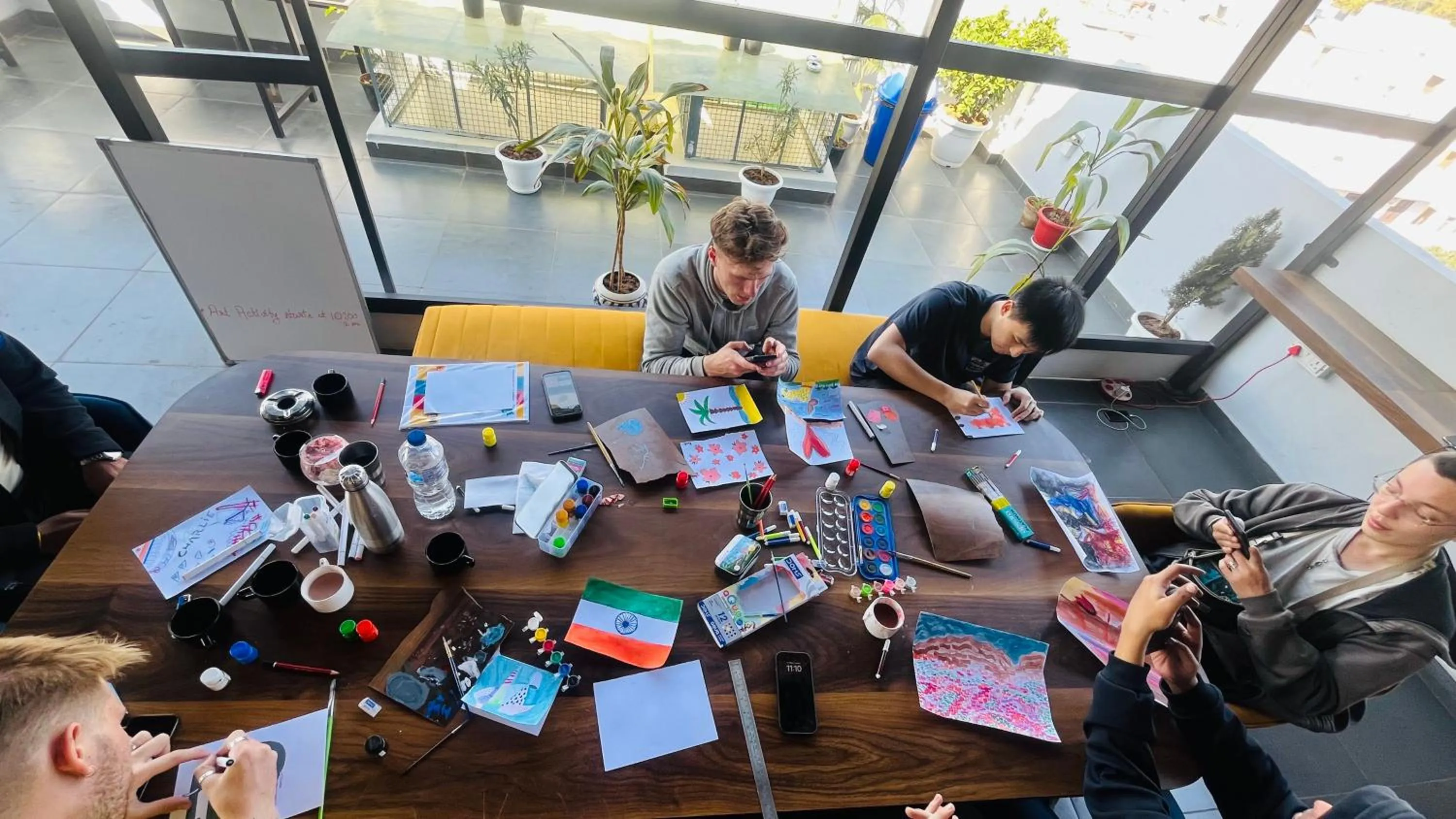 People in Madpackers Jaipur