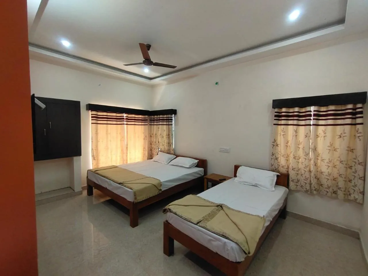 Bed in Grandwood Coco Resort Yercaud