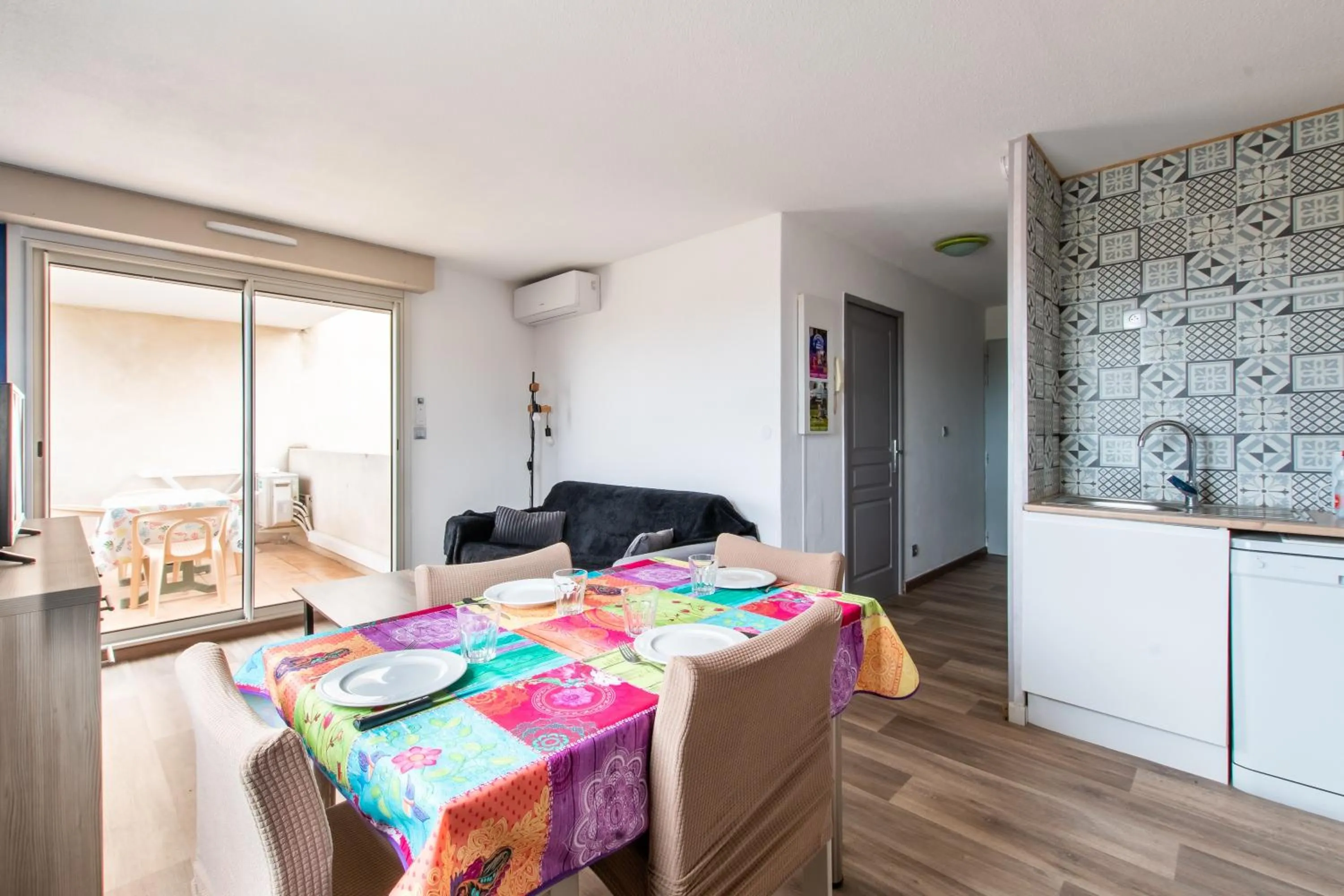 Kitchen or kitchenette in Le Mayflower
