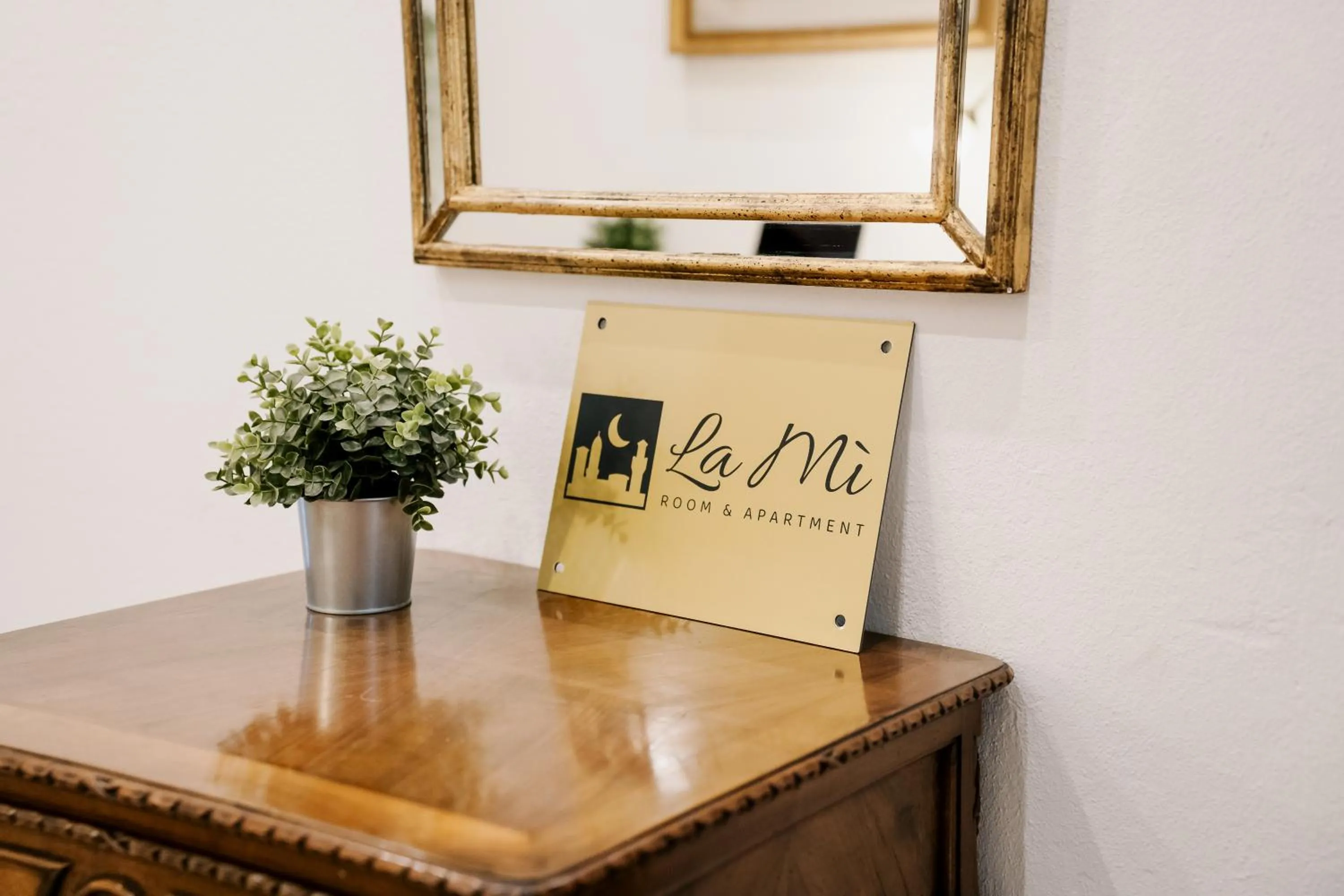 Lobby or reception in LaMì Room & Apartment