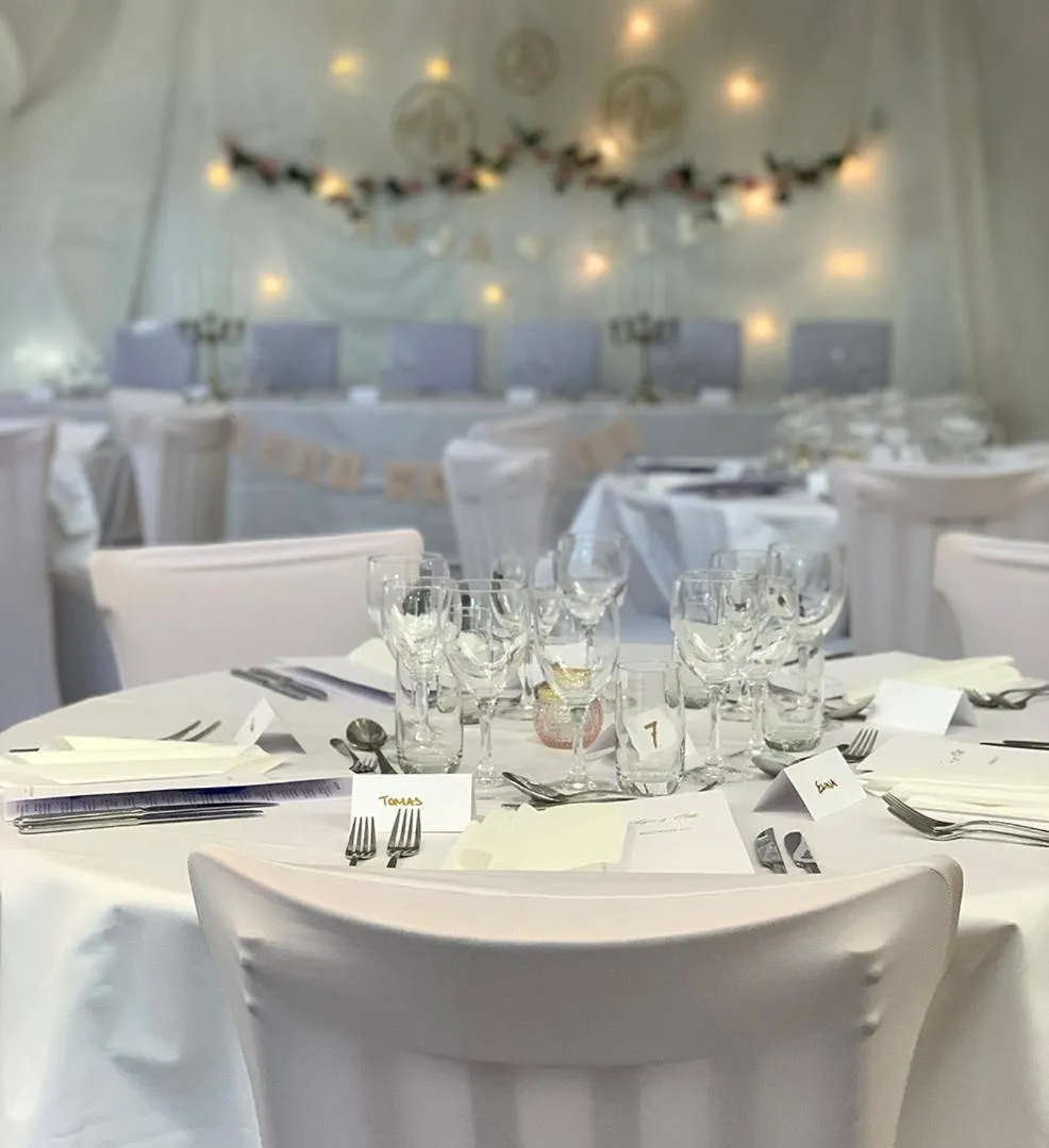 Restaurant/places to eat in Sunderby folkhögskola Hotell & Konferens