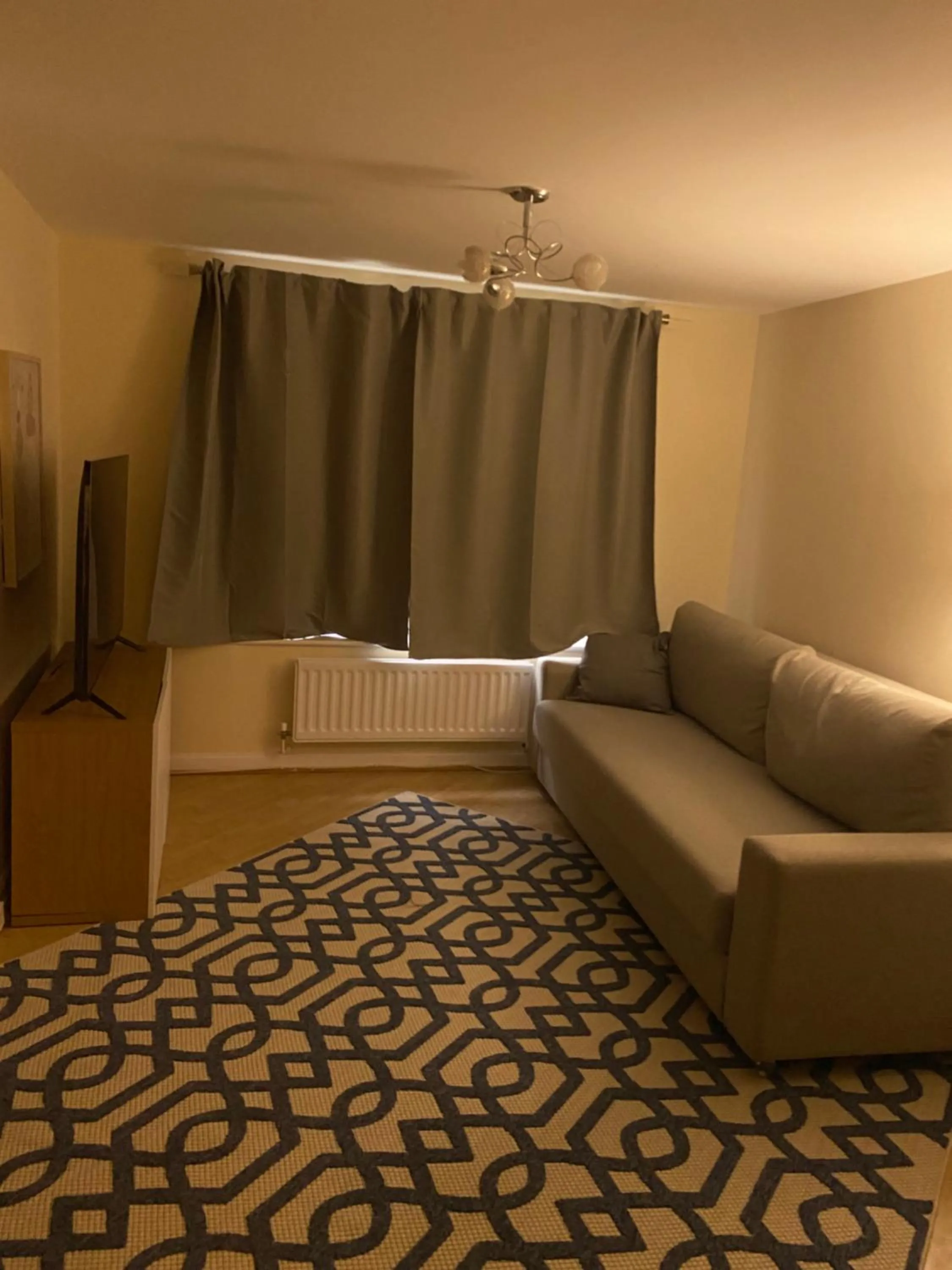 Living room in Impeccable 2-Bed Apartment in London