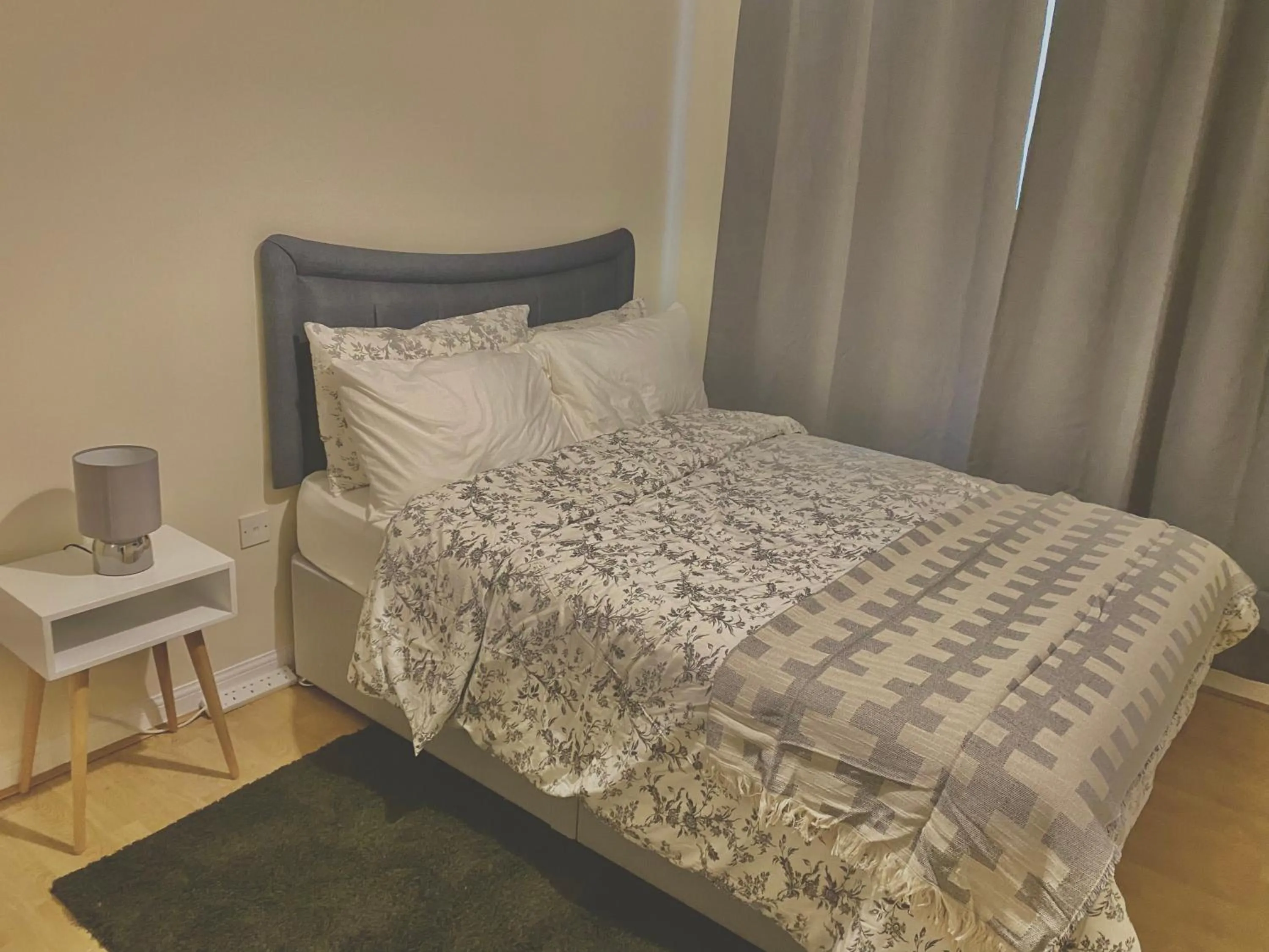 Photo of the whole room, Bed in Impeccable 2-Bed Apartment in London