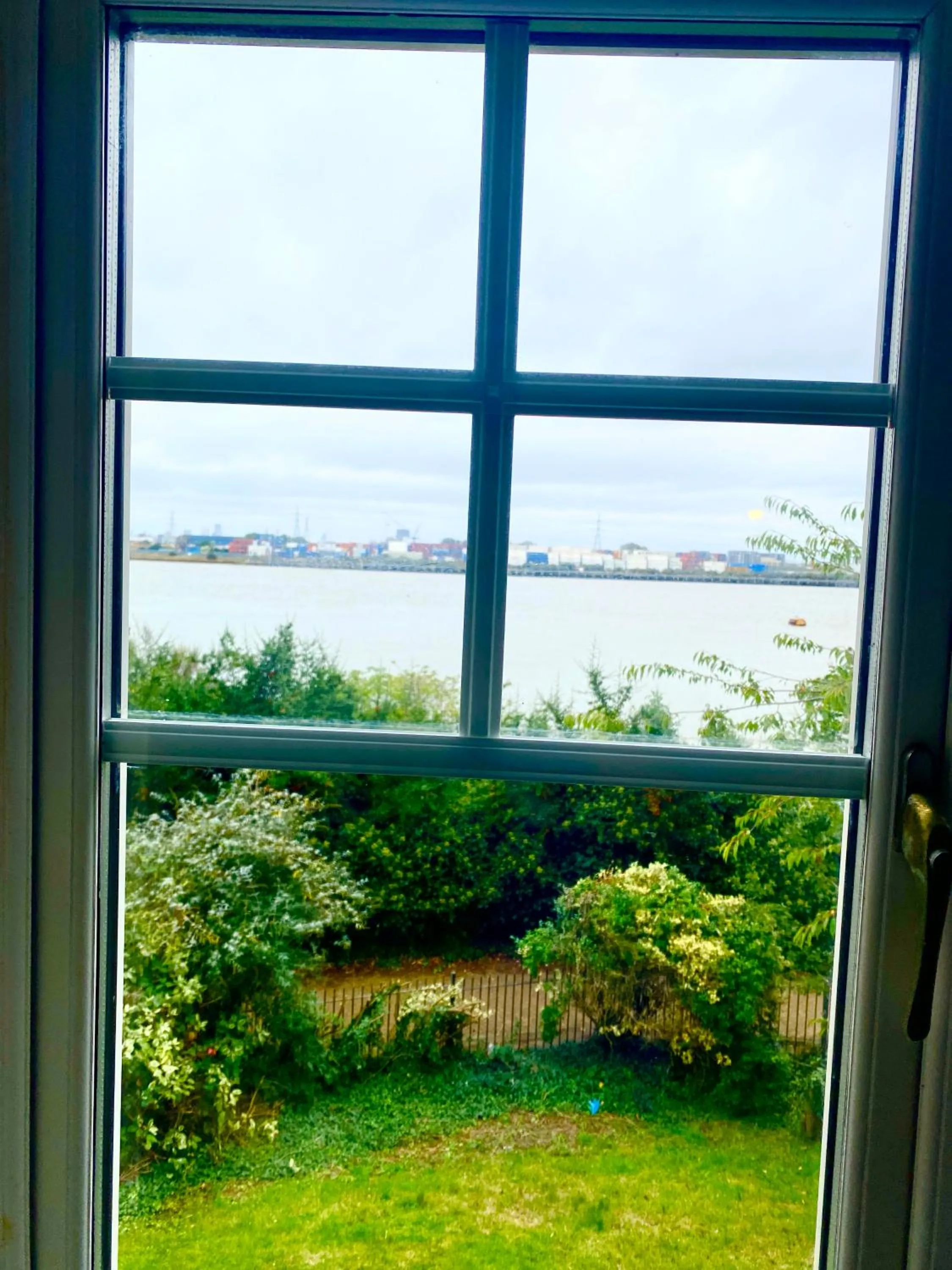 Garden view in Impeccable 2-Bed Apartment in London