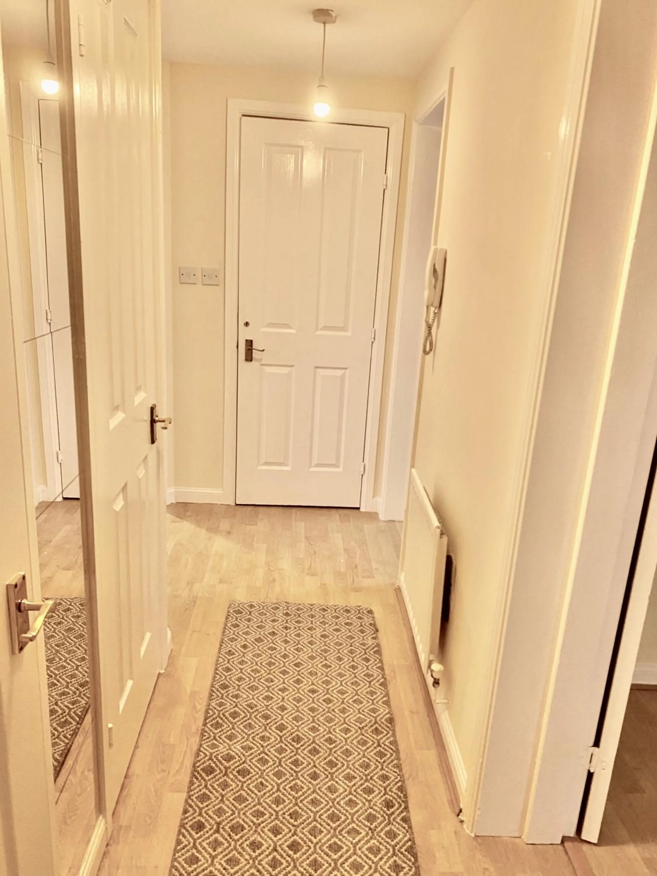 acessibility in Impeccable 2-Bed Apartment in London