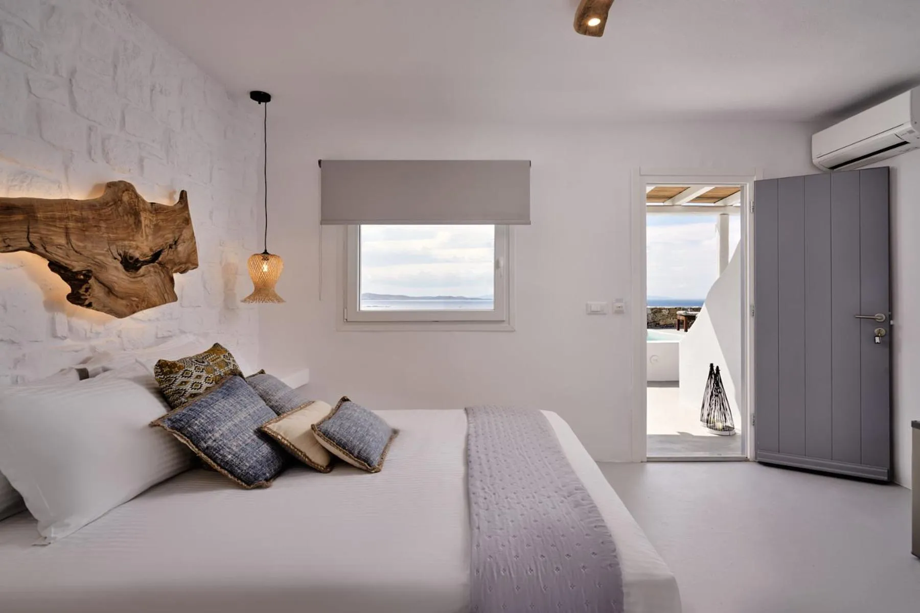 Bed in Casa Tagoo Mykonos