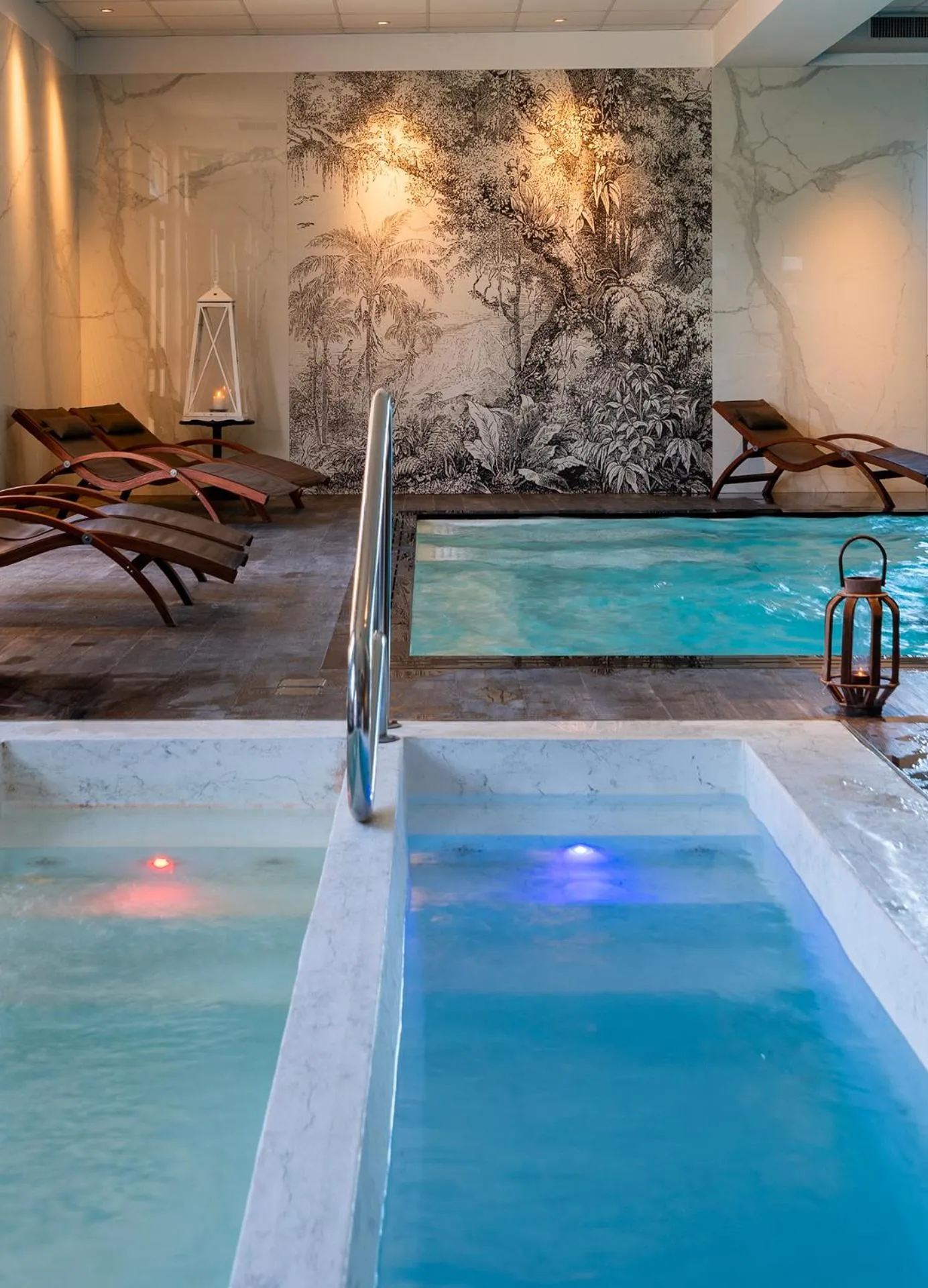 Hot Tub in Hotel Formula Int. & Puravita SPA