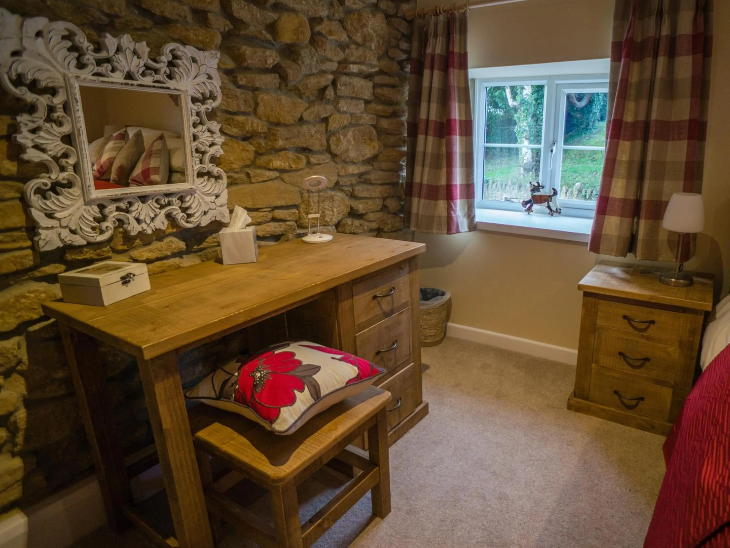 Bedroom in The Masons Arms