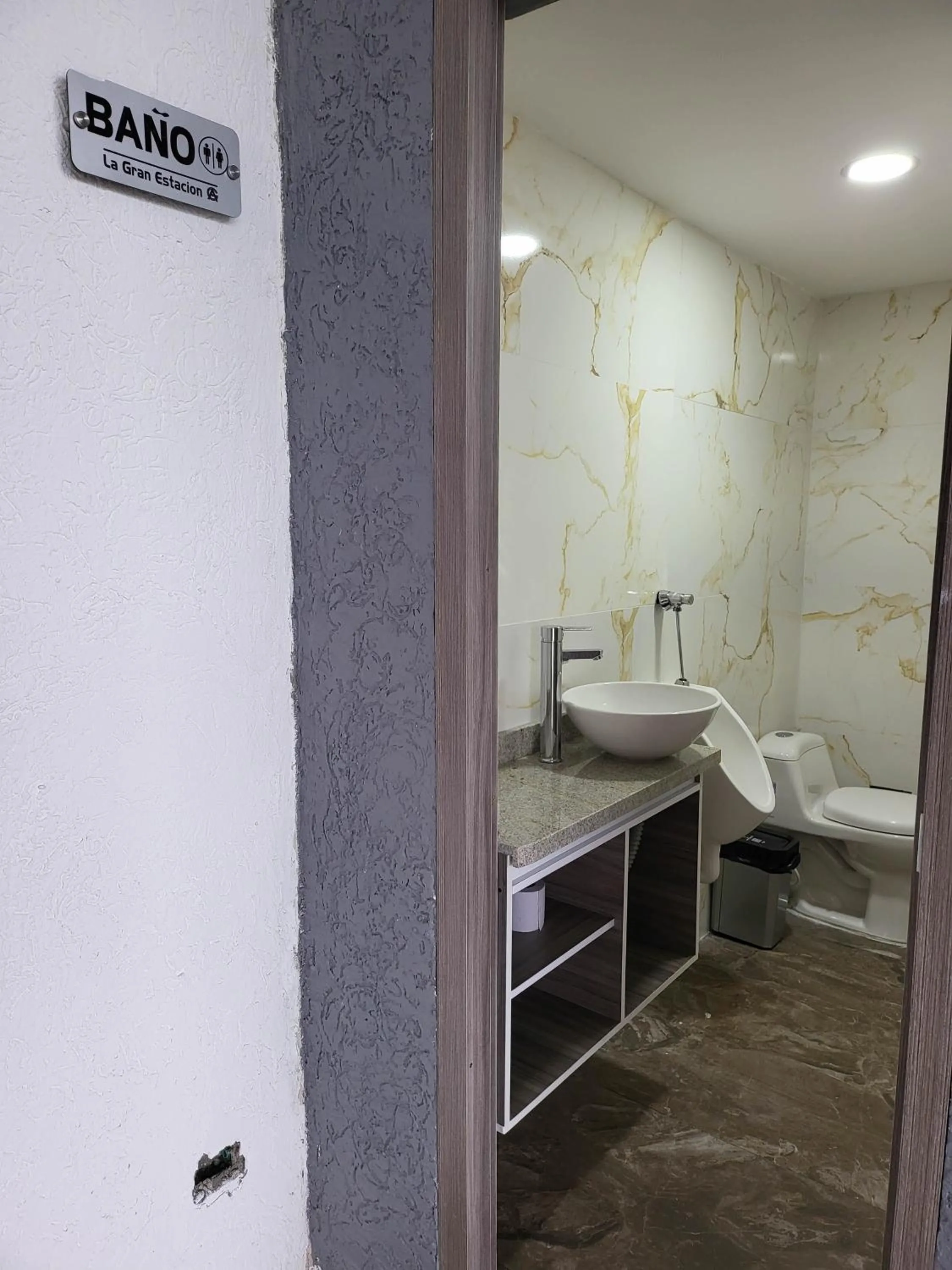 Public Bath in Hotel La Gran Estaciónag