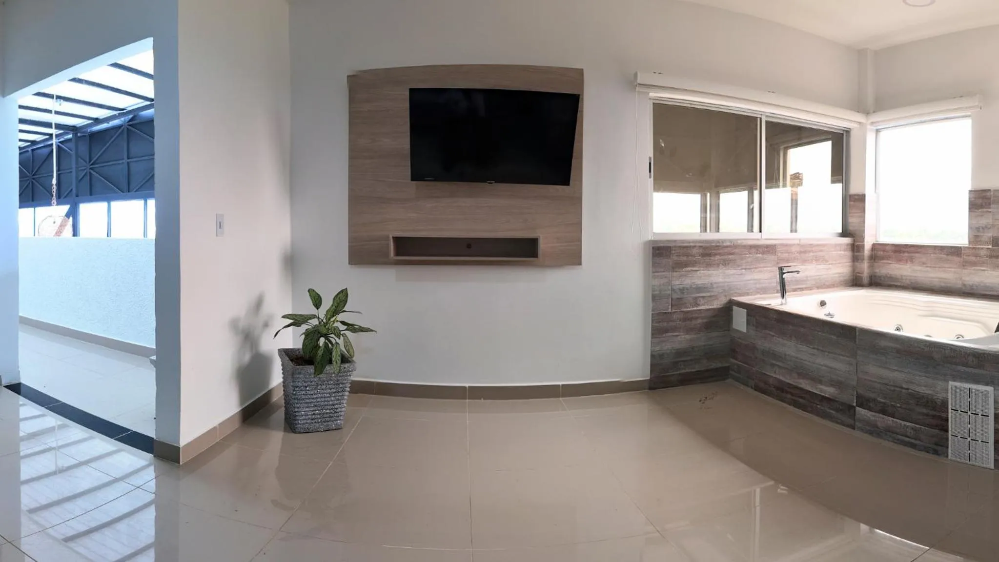 TV and multimedia in Hotel La Gran Estaciónag