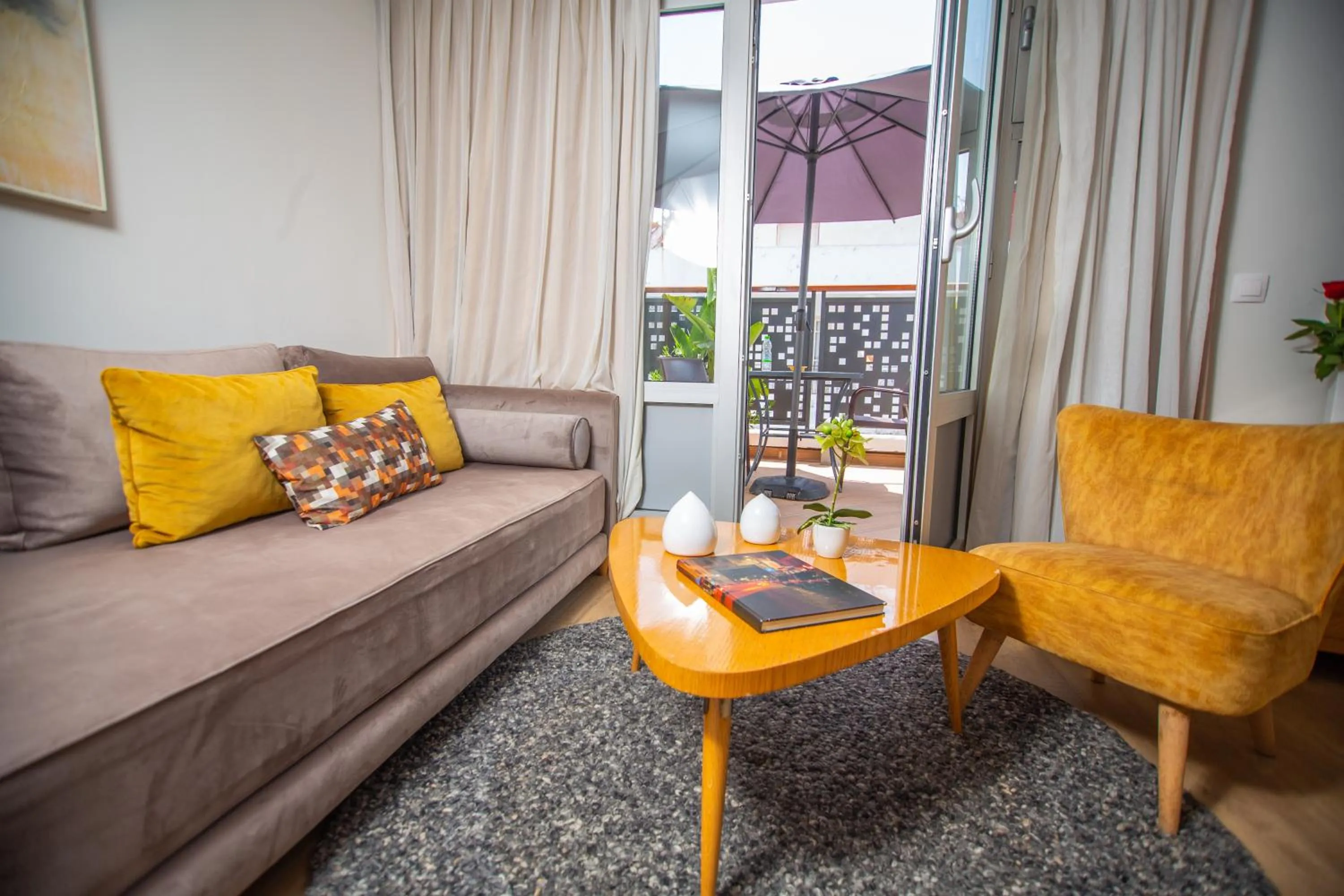 Seating area in Le Pietri Urban Hotel