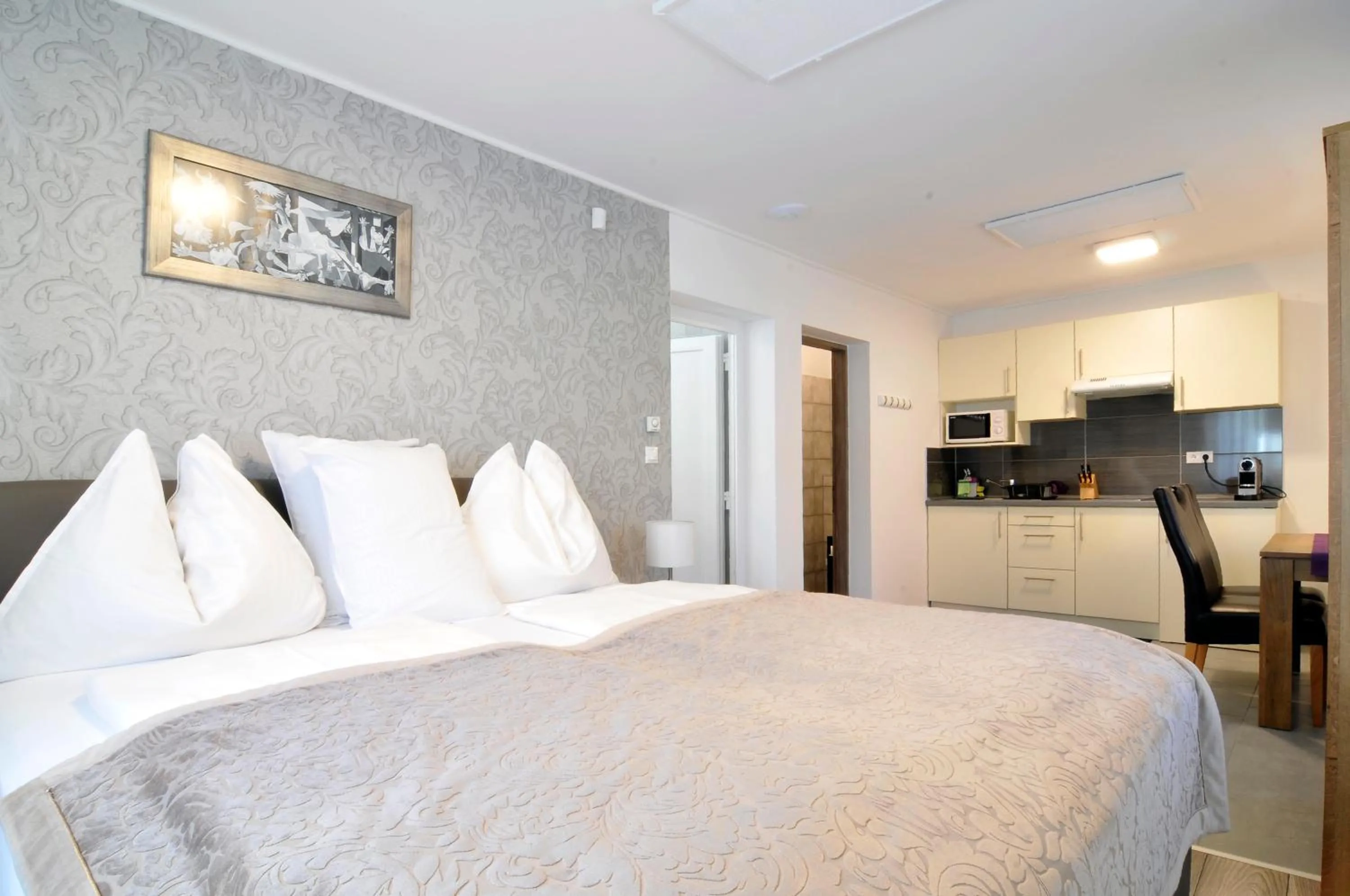Bed in Silver Beach Apartments