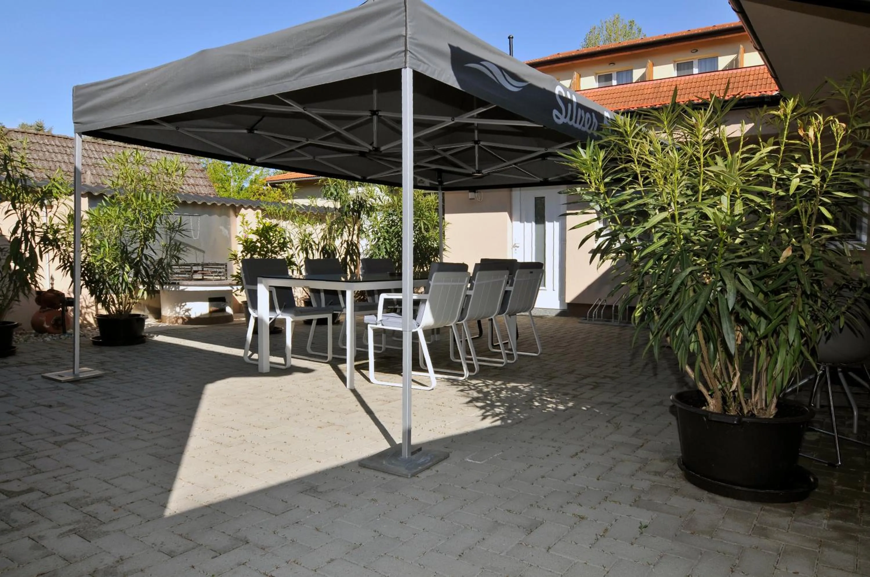 Silver Beach Apartments