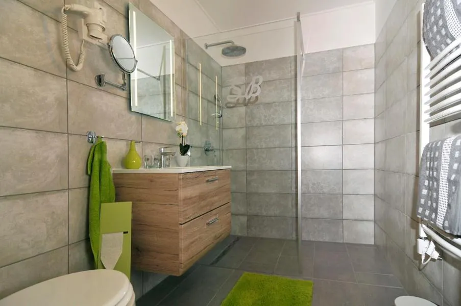 Silver Beach Apartments