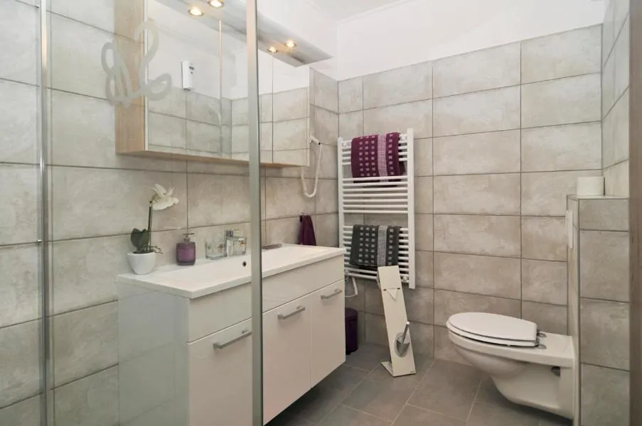 Silver Beach Apartments
