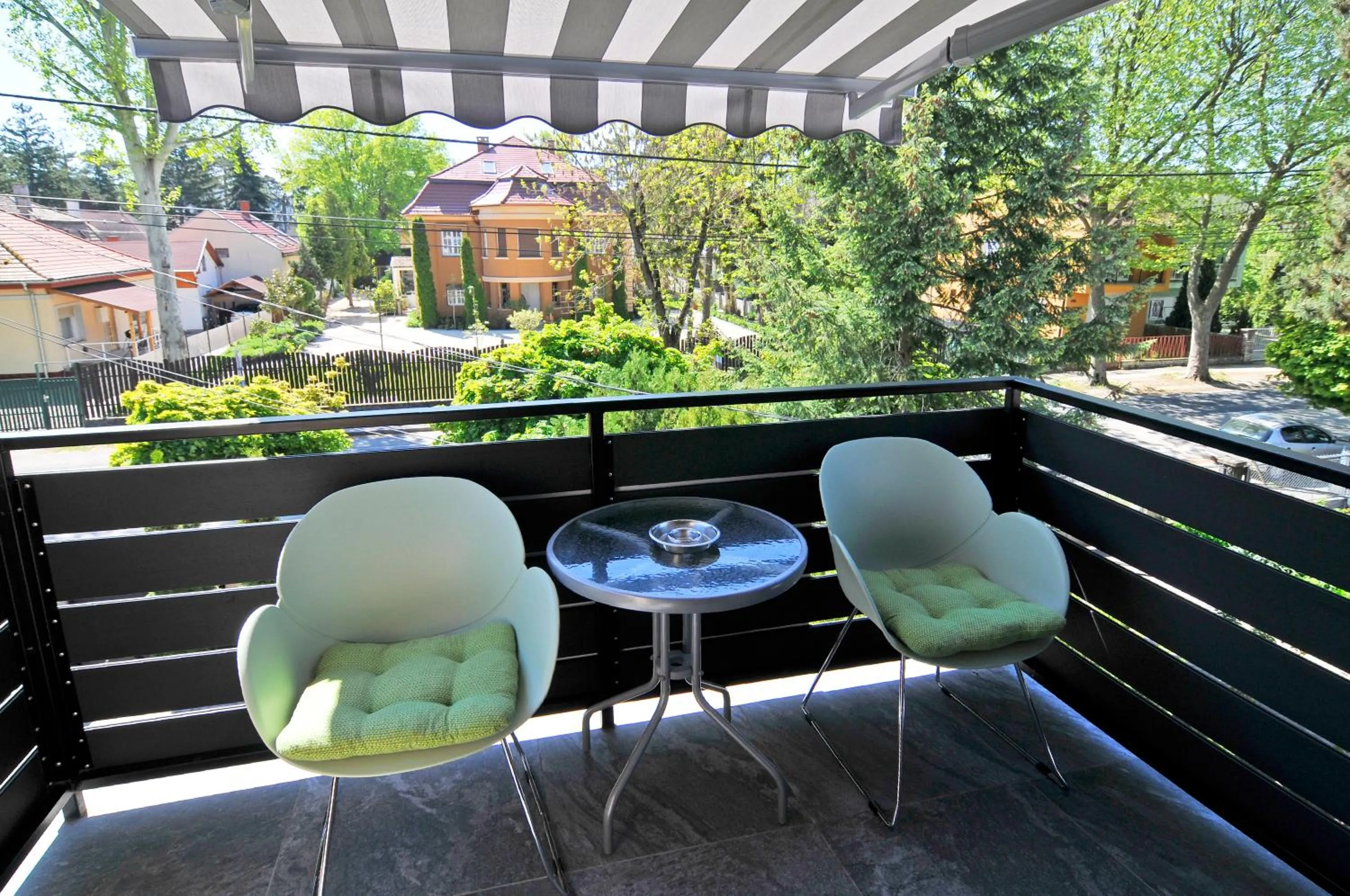 Silver Beach Apartments