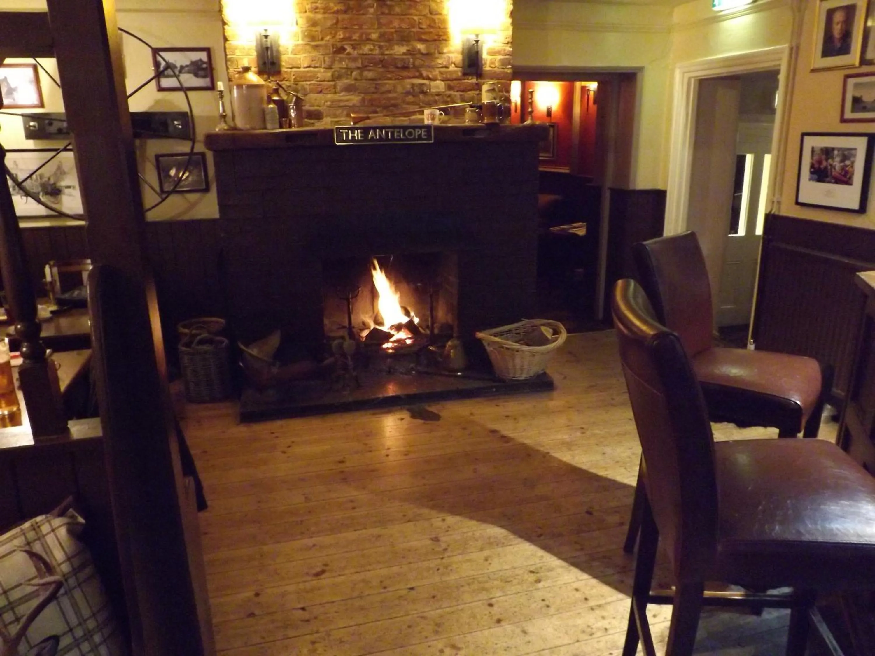 Food and drinks in The Antelope at Upavon