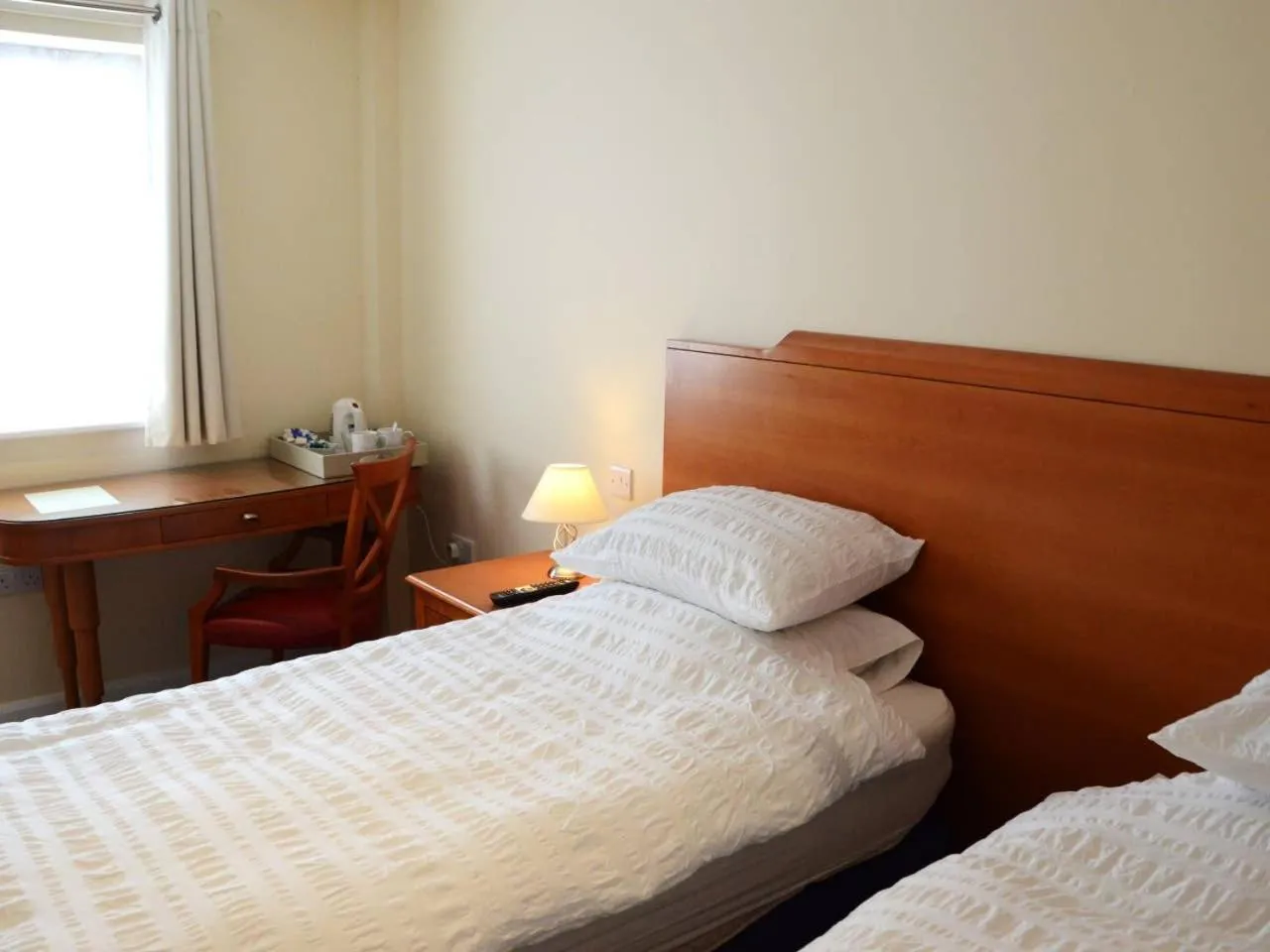 Bed in The Antelope at Upavon