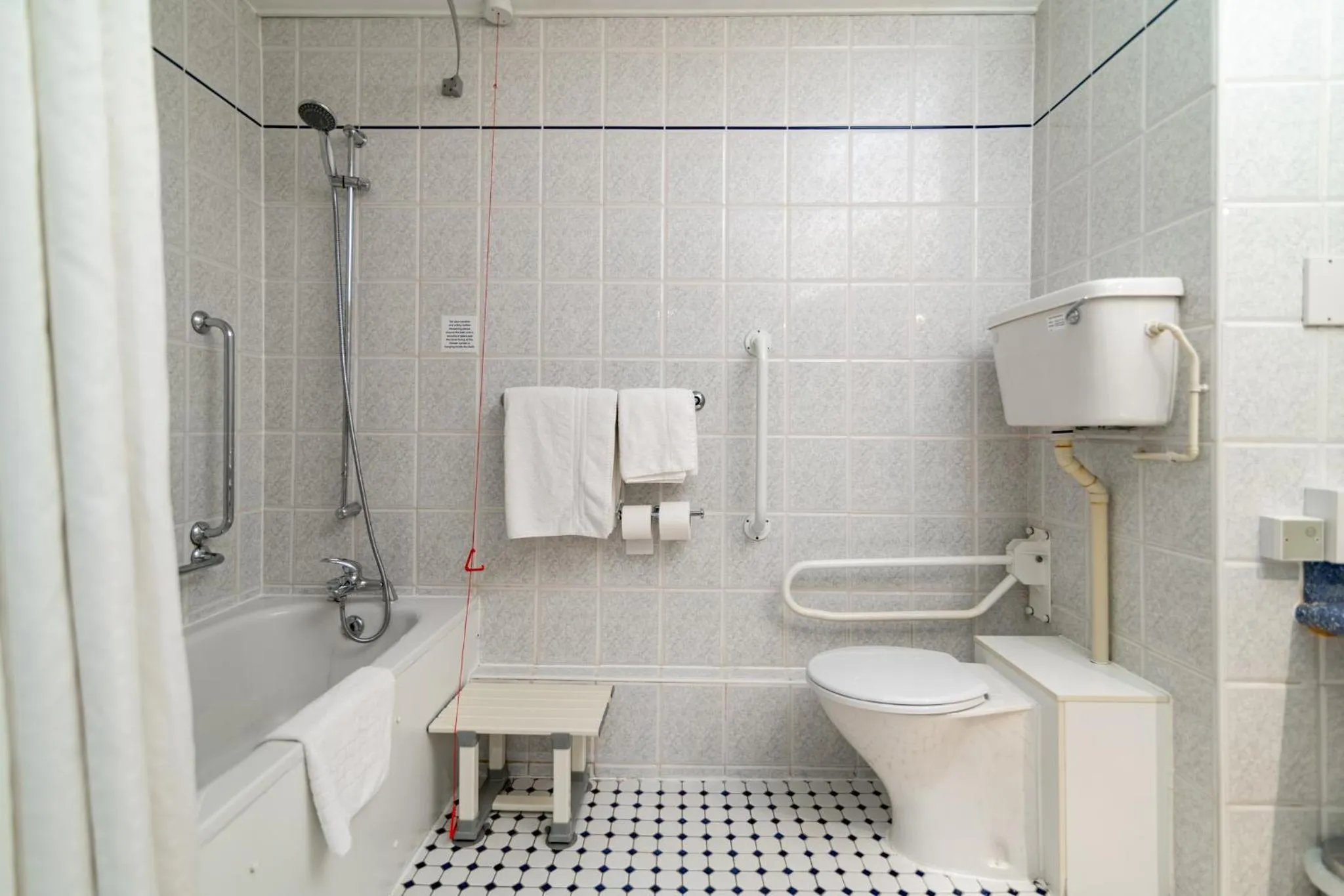 Shower in Holiday Inn Ashford - North A20 by IHG