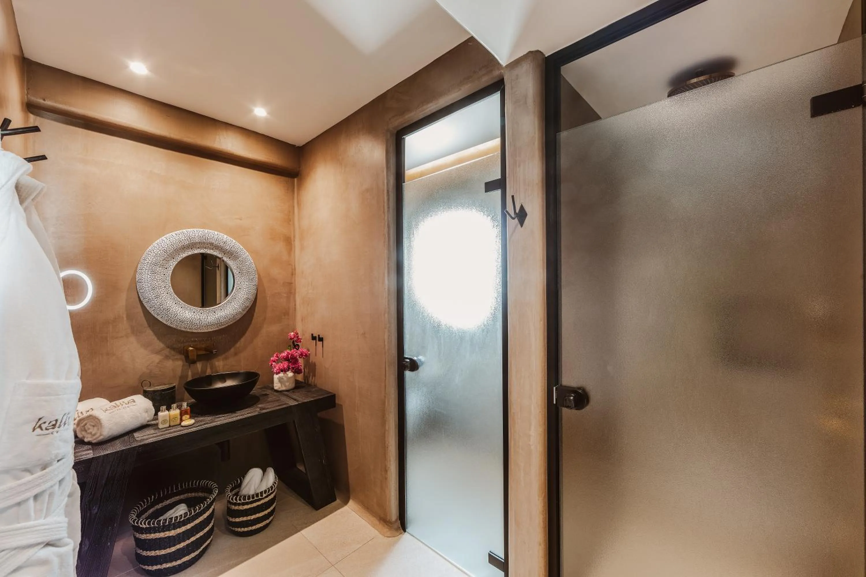 Kaliva Suites - Adults Only