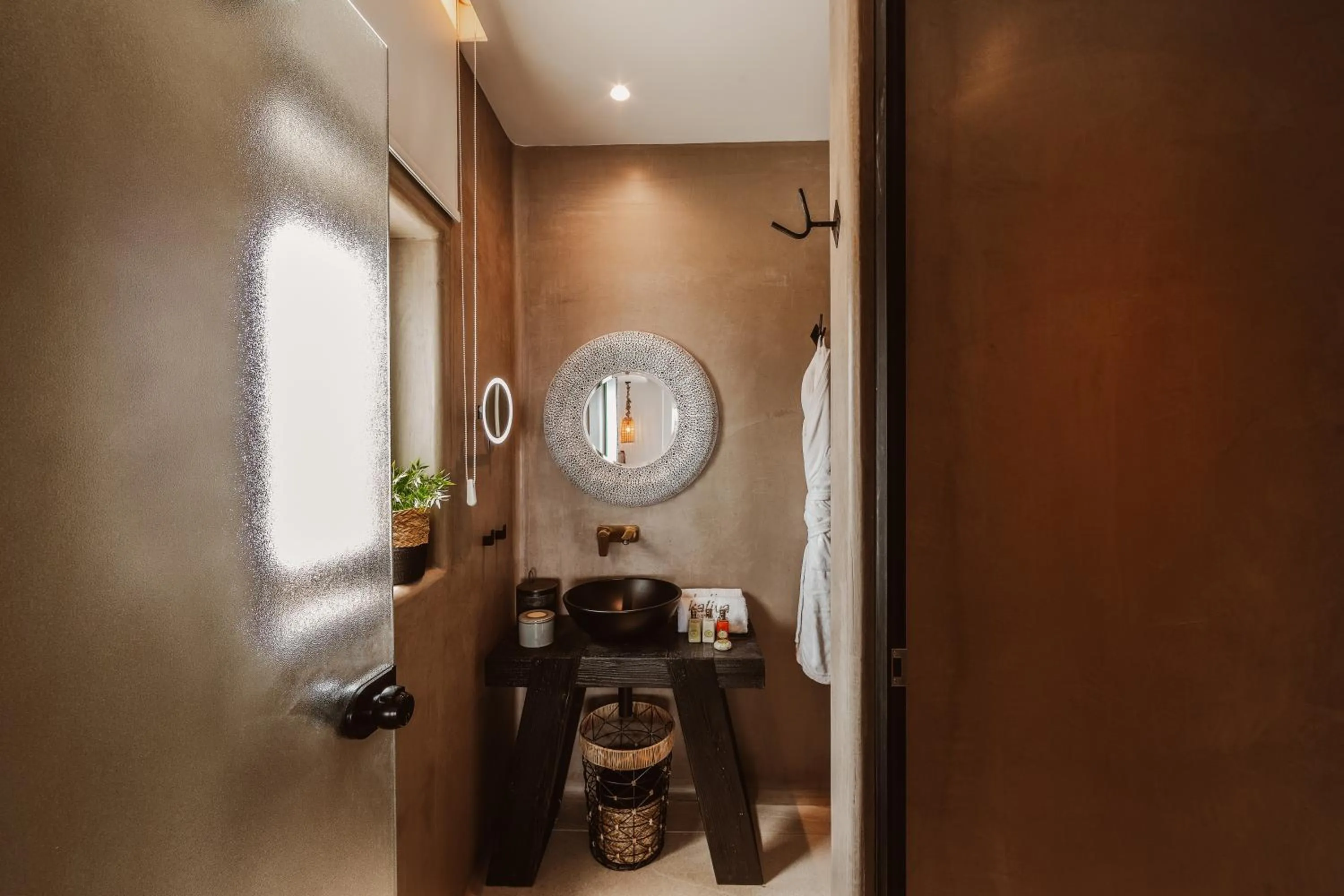 Kaliva Suites - Adults Only