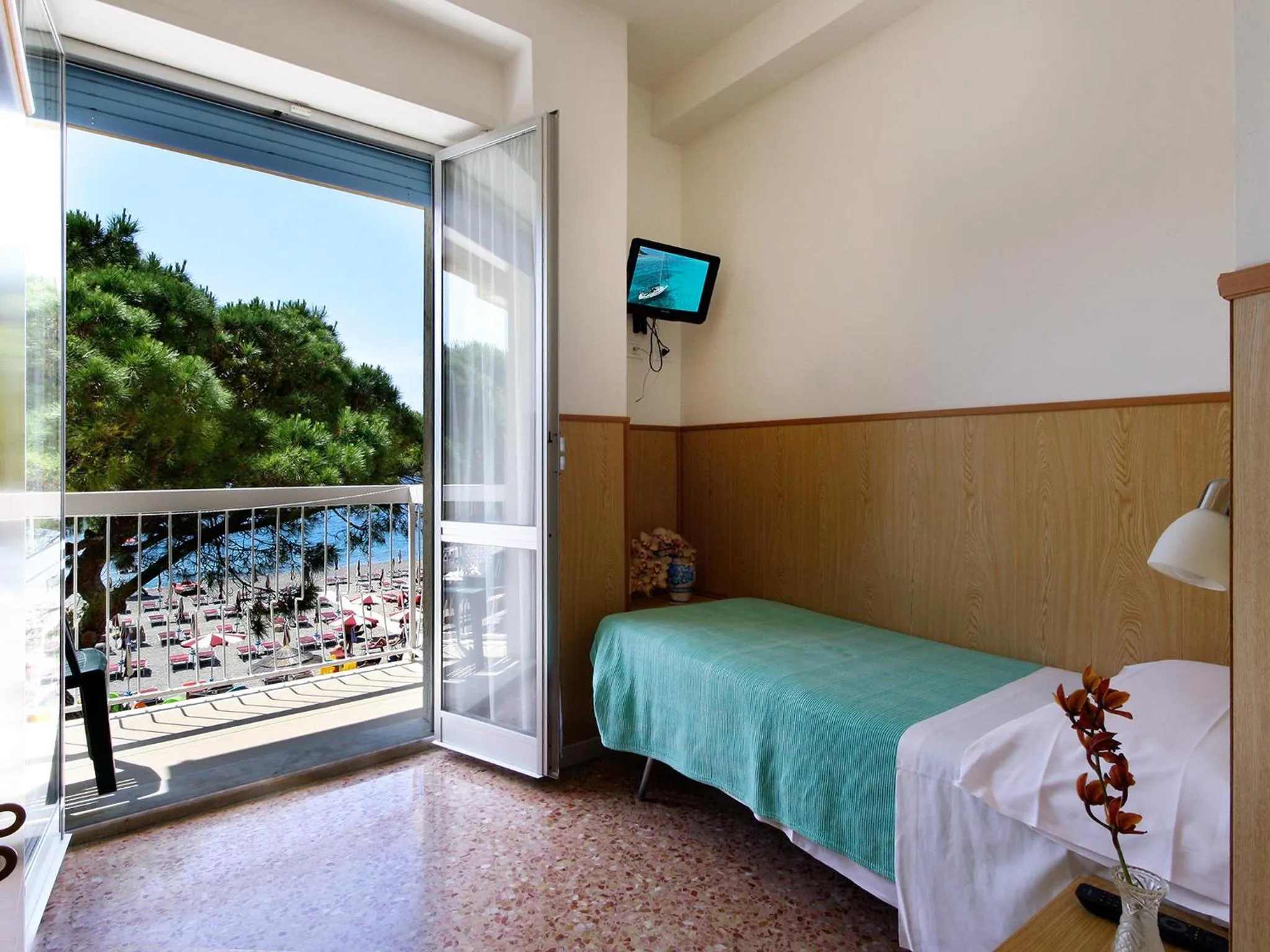 Bed in Albergo Anita