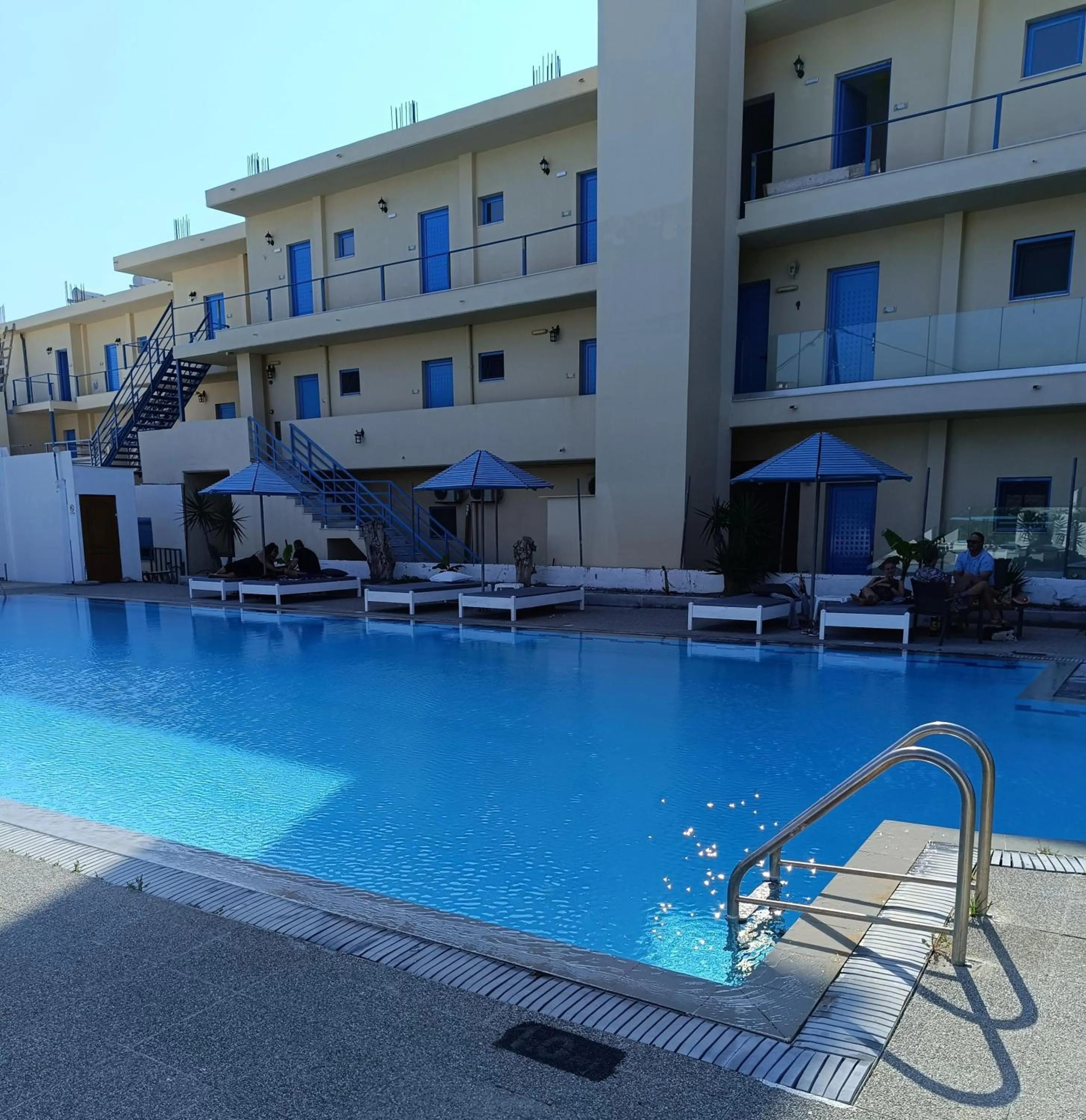 Swimming pool in Haven Beach
