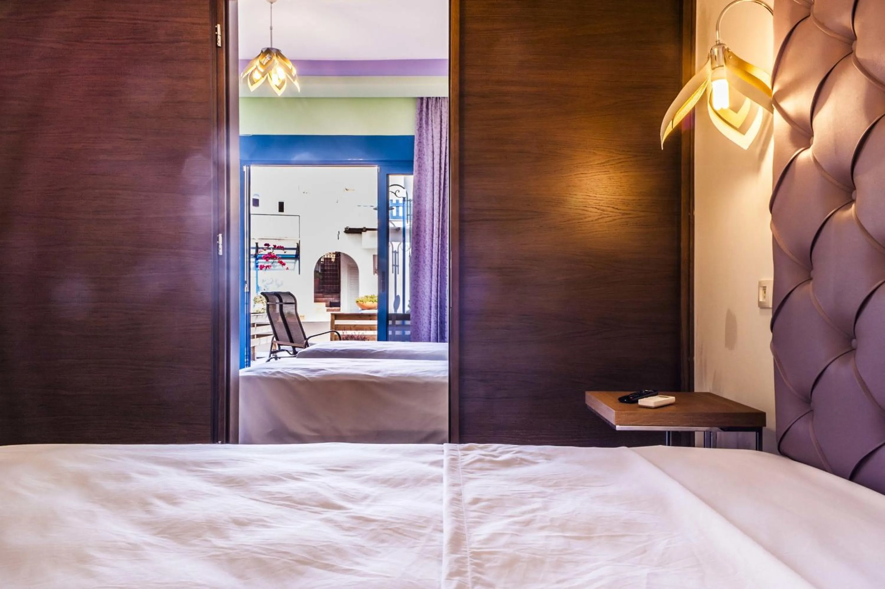 Photo of the whole room, Bed in Haven Beach