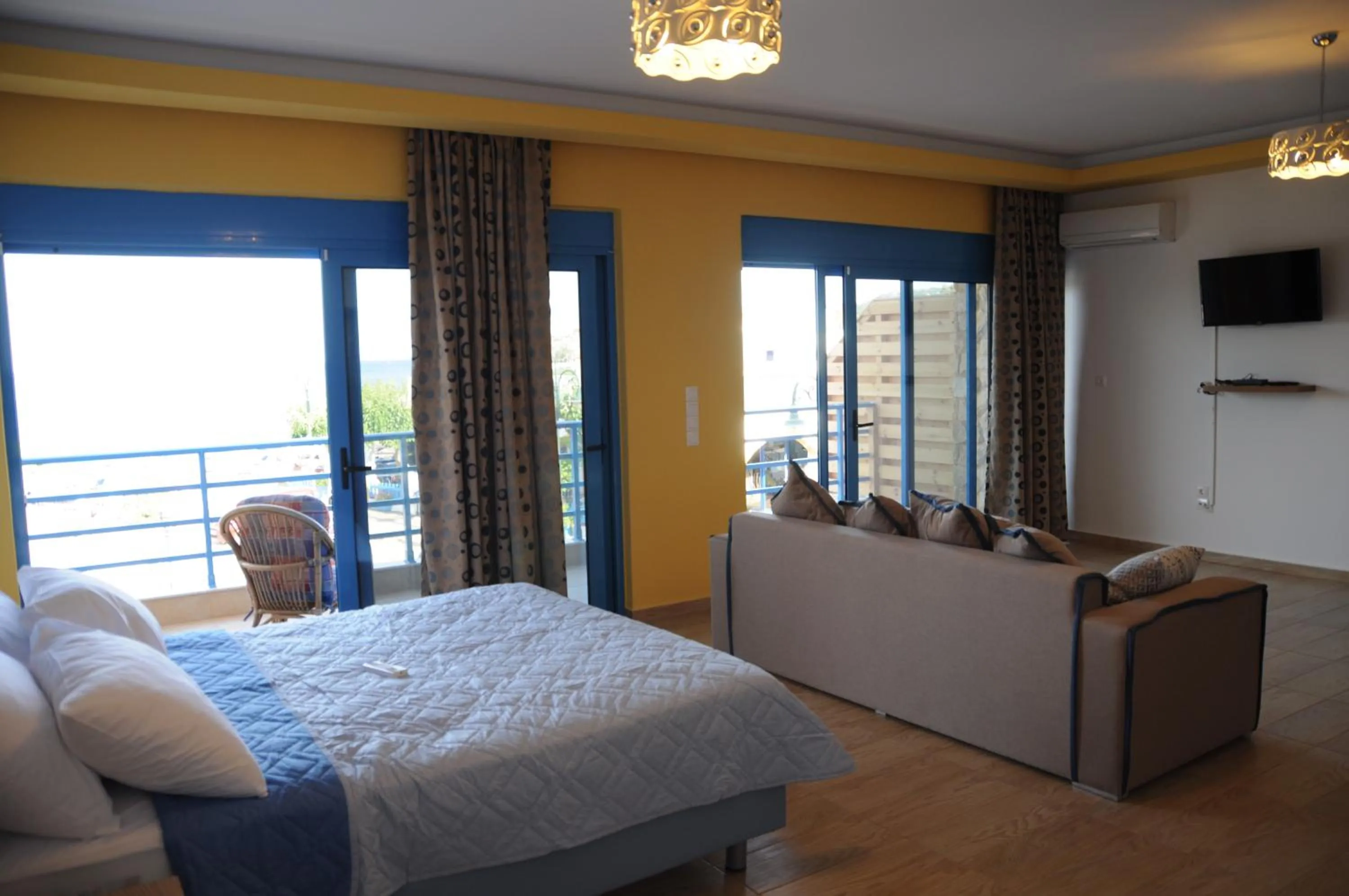 Bedroom, Bed in Haven Beach