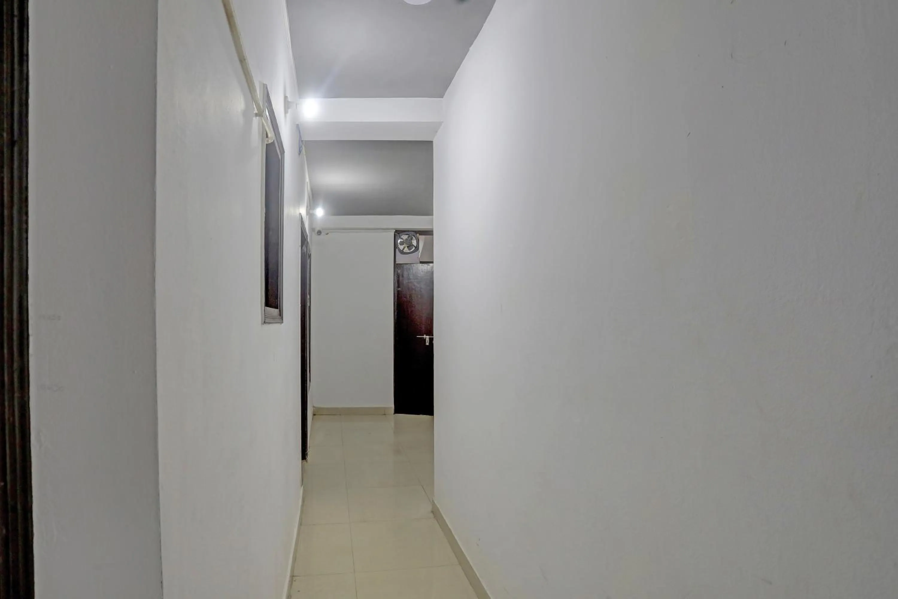 Lobby or reception in Hotel O by OYO the royal villa