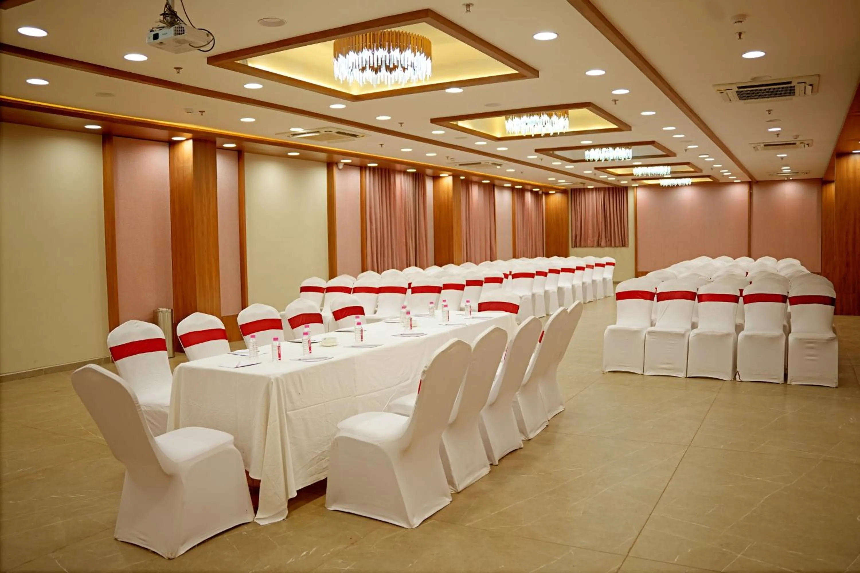 Banquet/Function facilities in The Sky Imperial Hotel Kailash