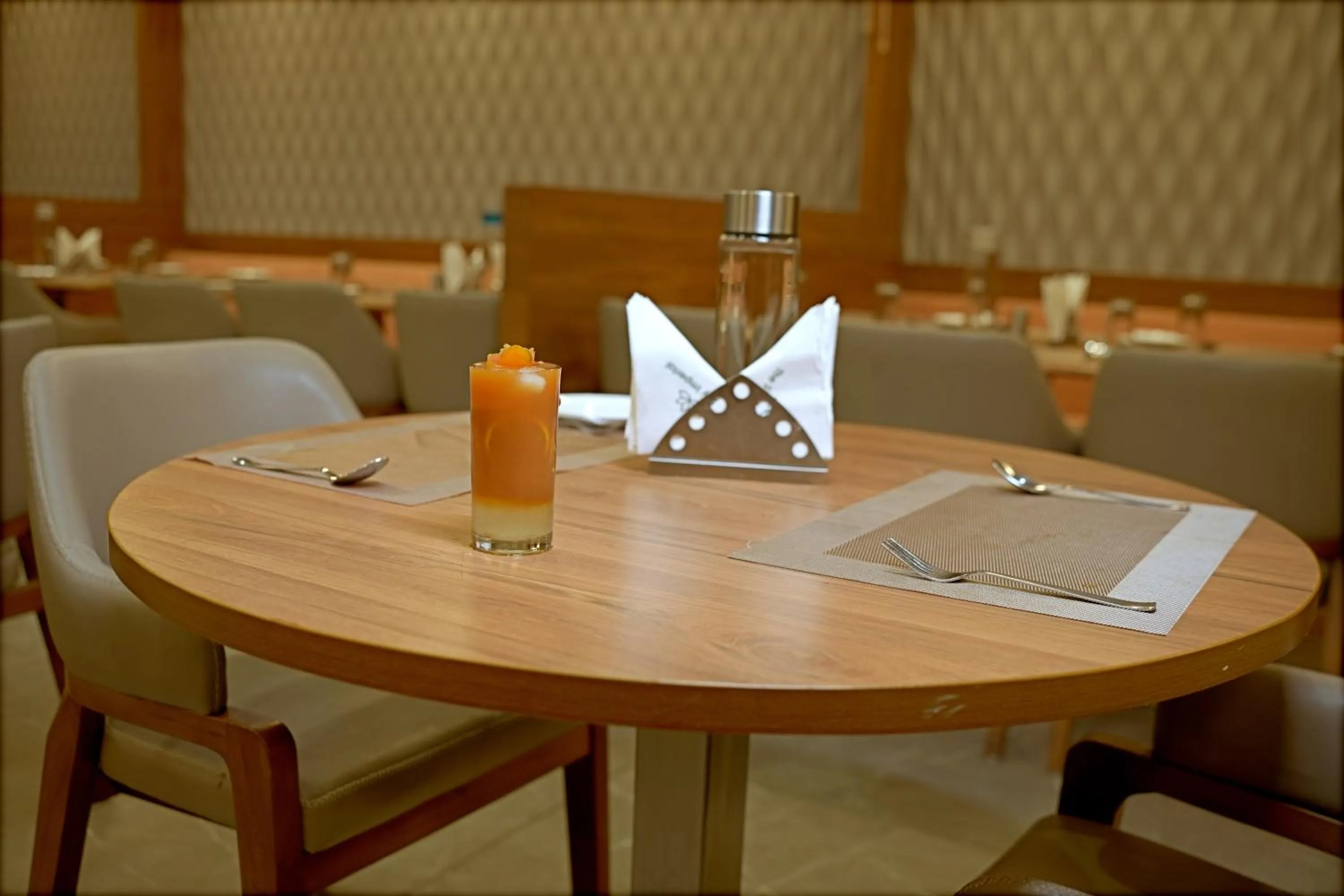 Restaurant/places to eat in The Sky Imperial Hotel Kailash