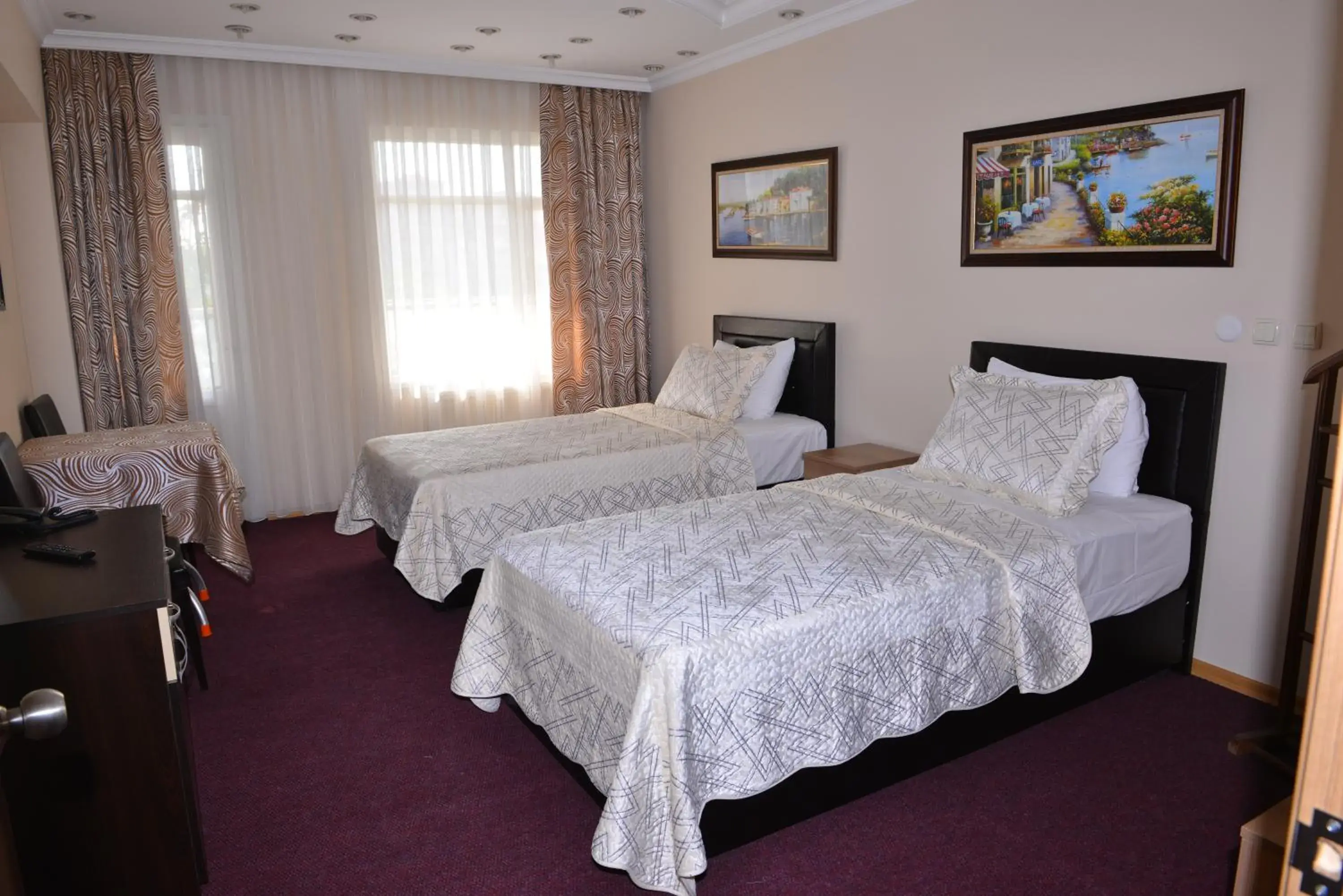 Standard Twin Room with Balcony in Emsa Otel Maltepedeki Eviniz Standard Twin Room with Balcony in Emsa Otel Maltepedeki Eviniz