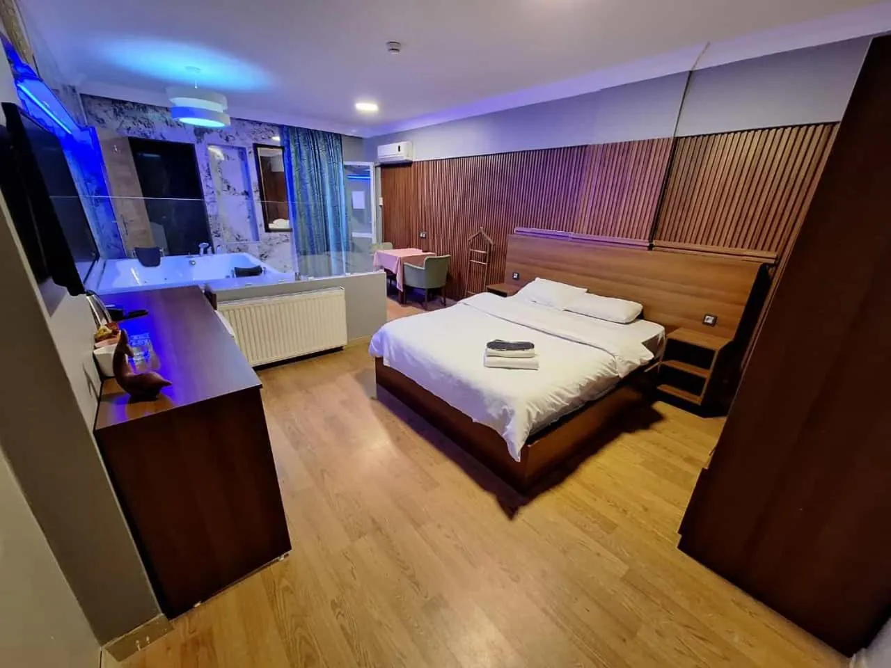 Bed in Emsa Otel Maltepedeki Eviniz