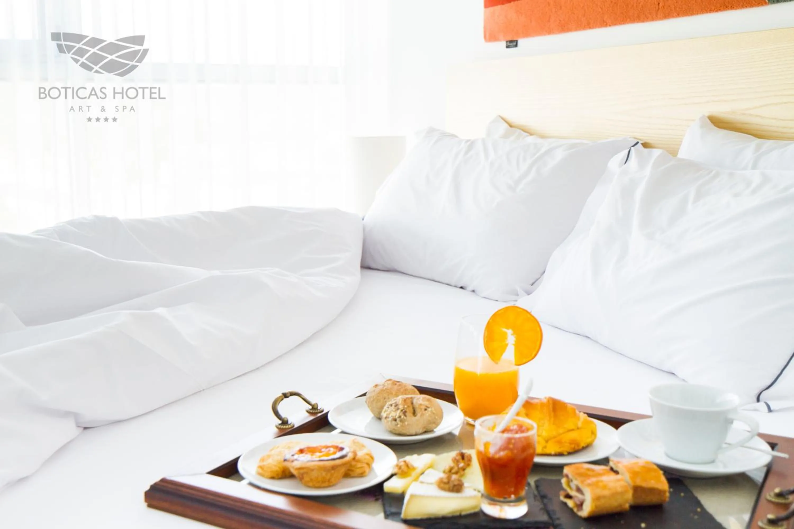 Food, Bed in Boticas Hotel Art & SPA