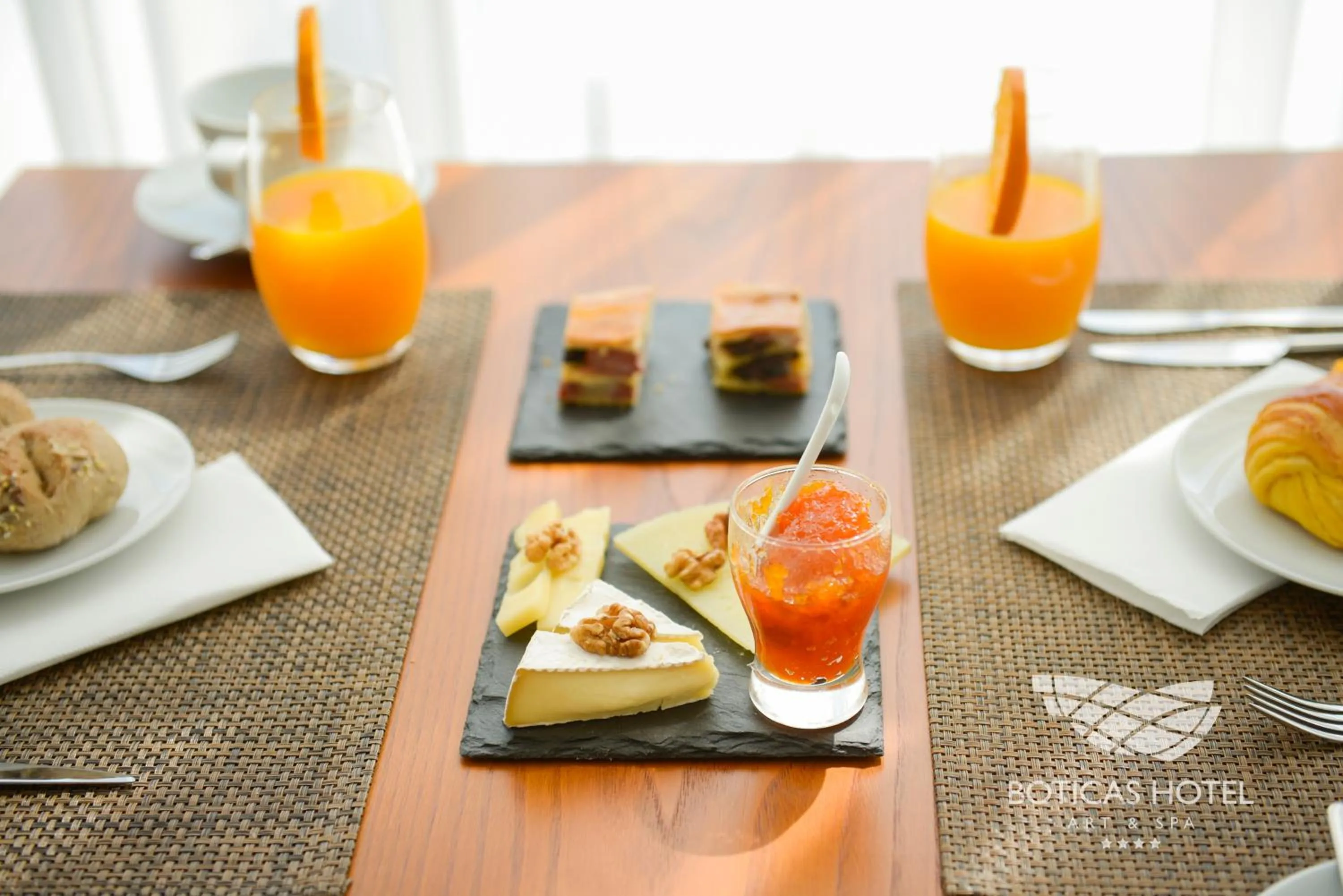 Food in Boticas Hotel Art & SPA