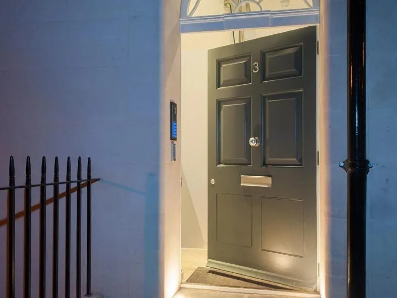 Property building in Bath Circle