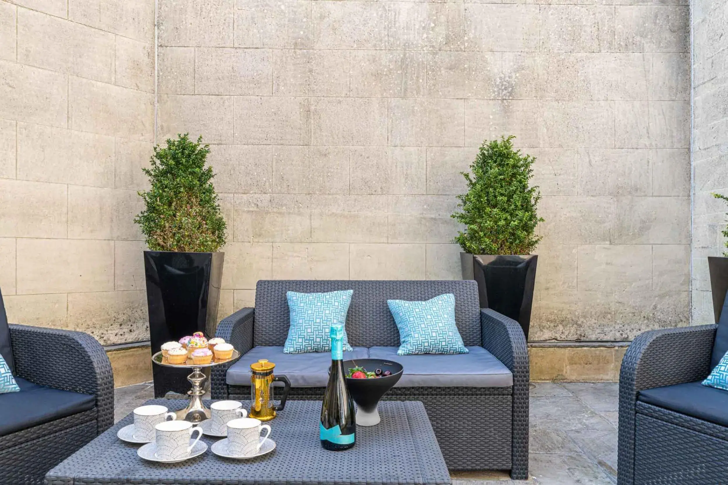 Property building in Bath Circle Property building in Bath Circle