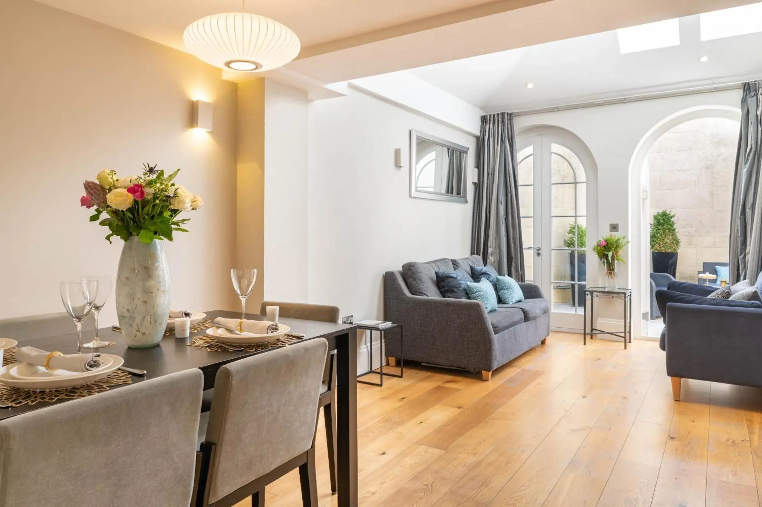 Living room in Bath Circle Living room in Bath Circle