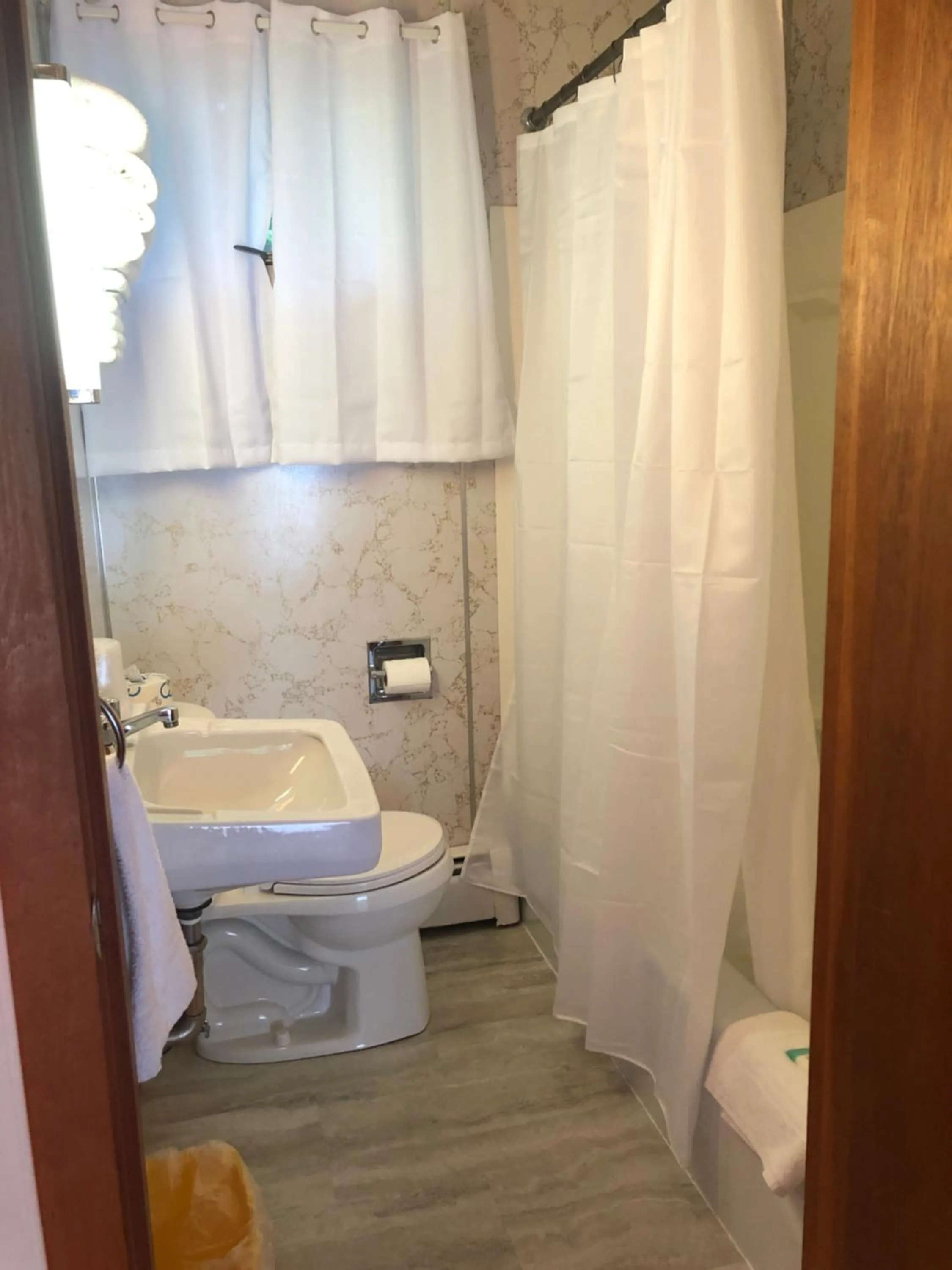 Bathroom in Marcotte Motor Court