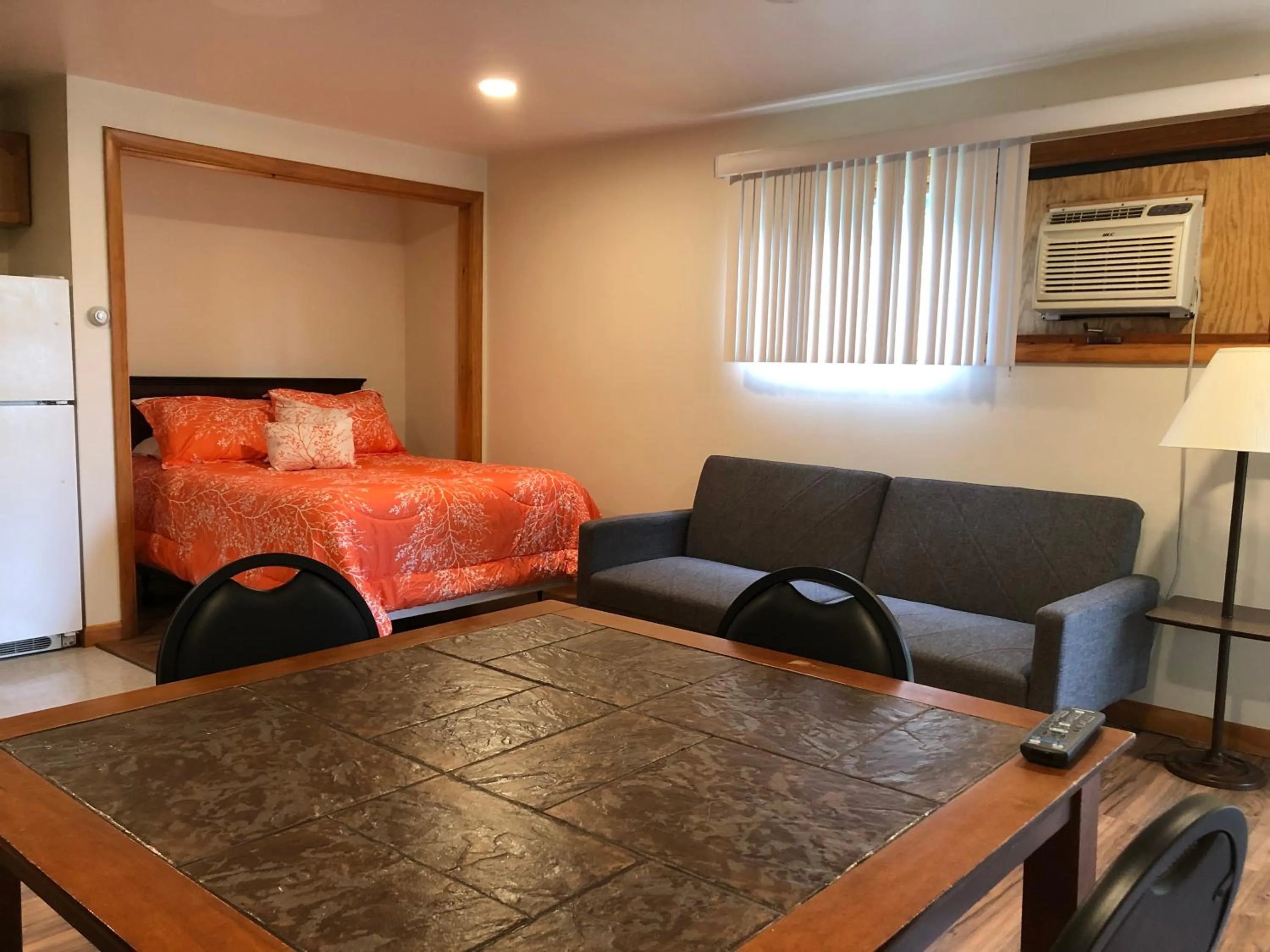 Kitchen or kitchenette in Marcotte Motor Court