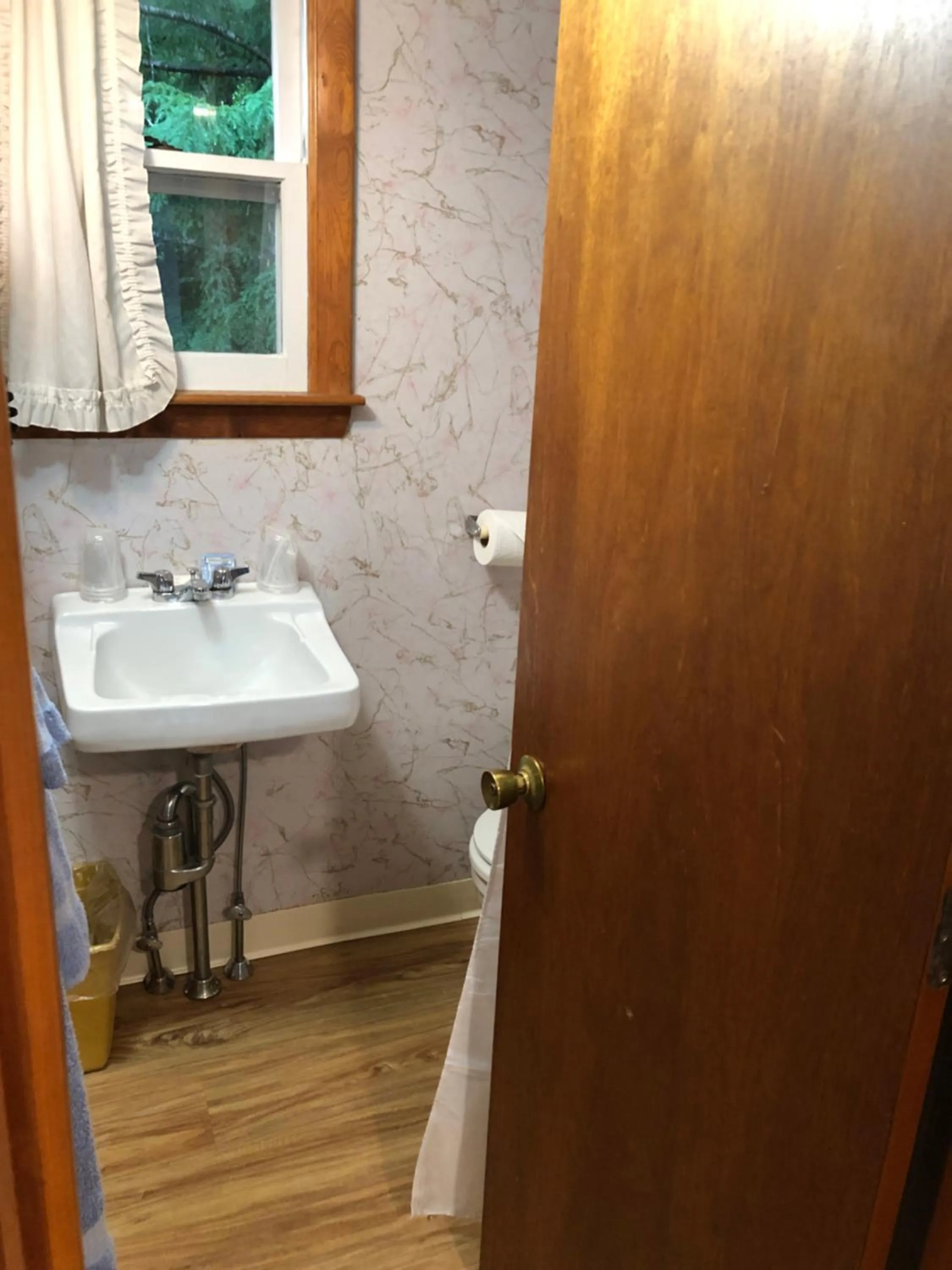 Bathroom in Marcotte Motor Court