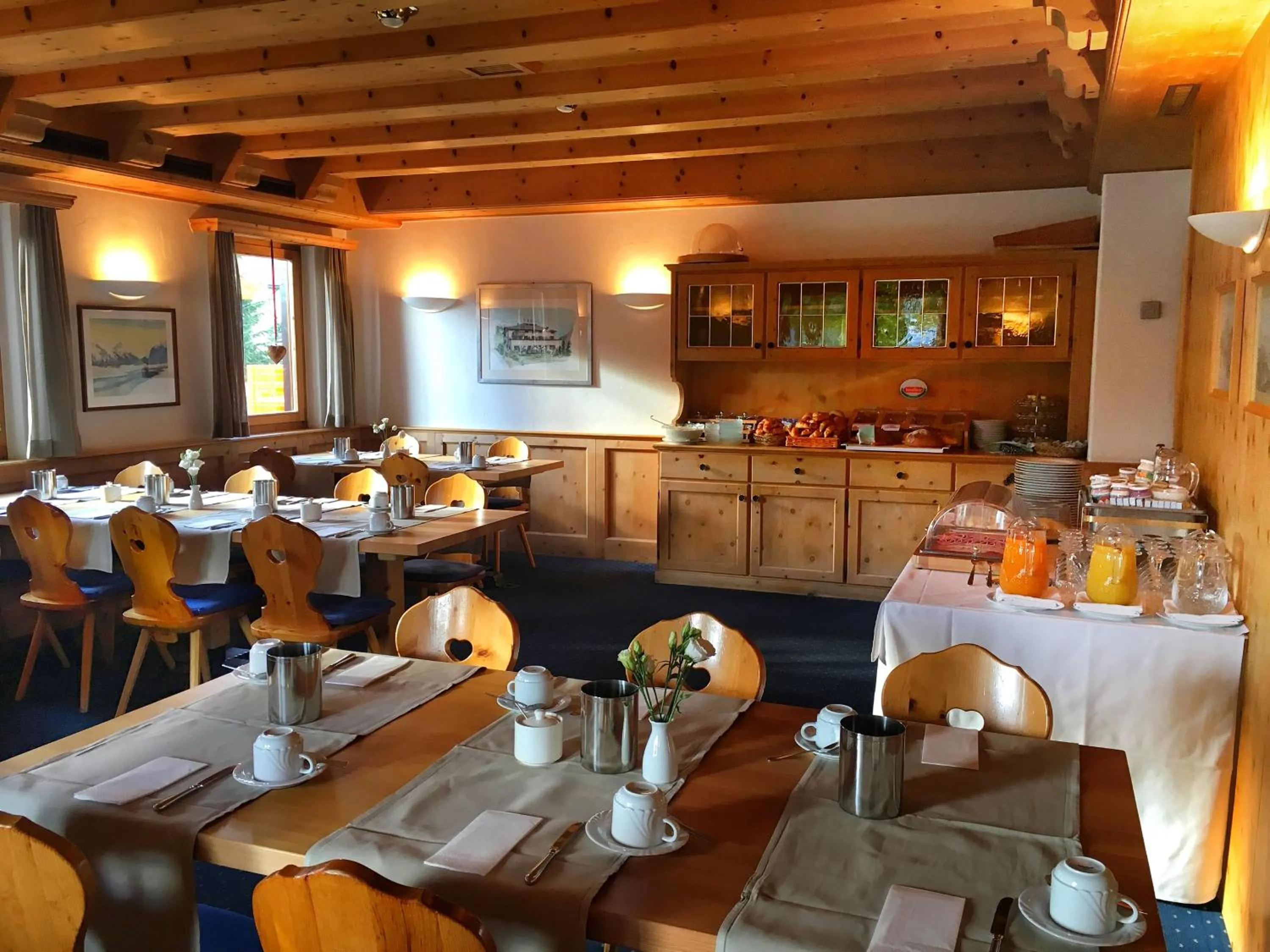 Buffet breakfast in Hotel Saluver