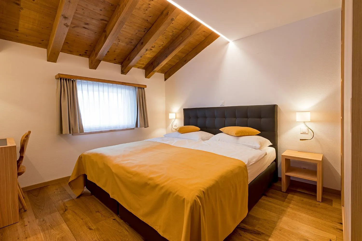 Bedroom, Bed in Hotel Saluver