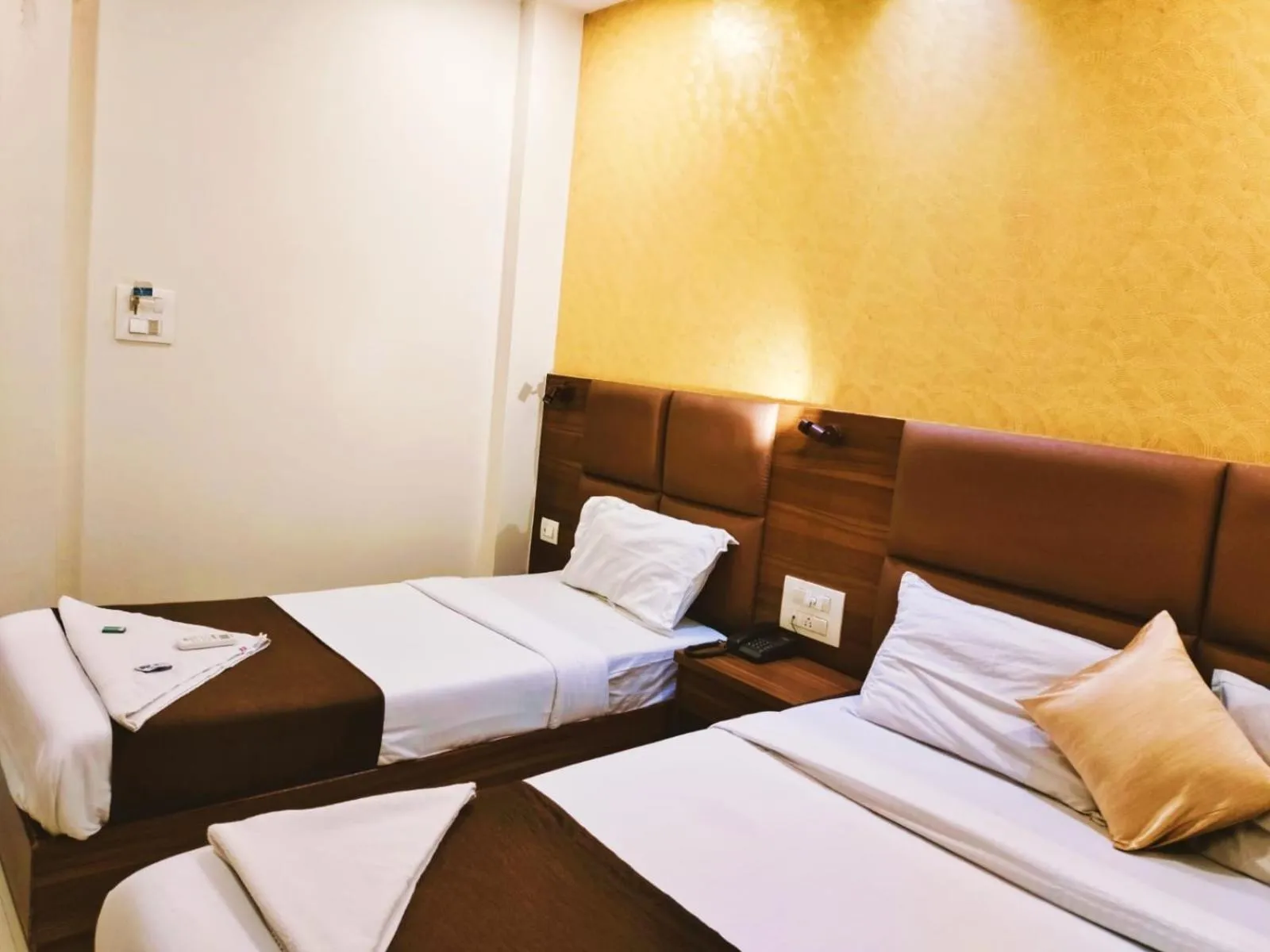 Bed in Hotel Avion Palace