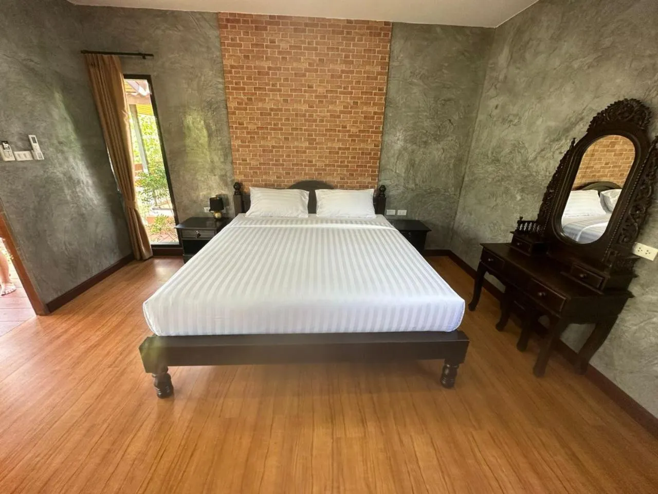 Bed in The Beatles Lagoon