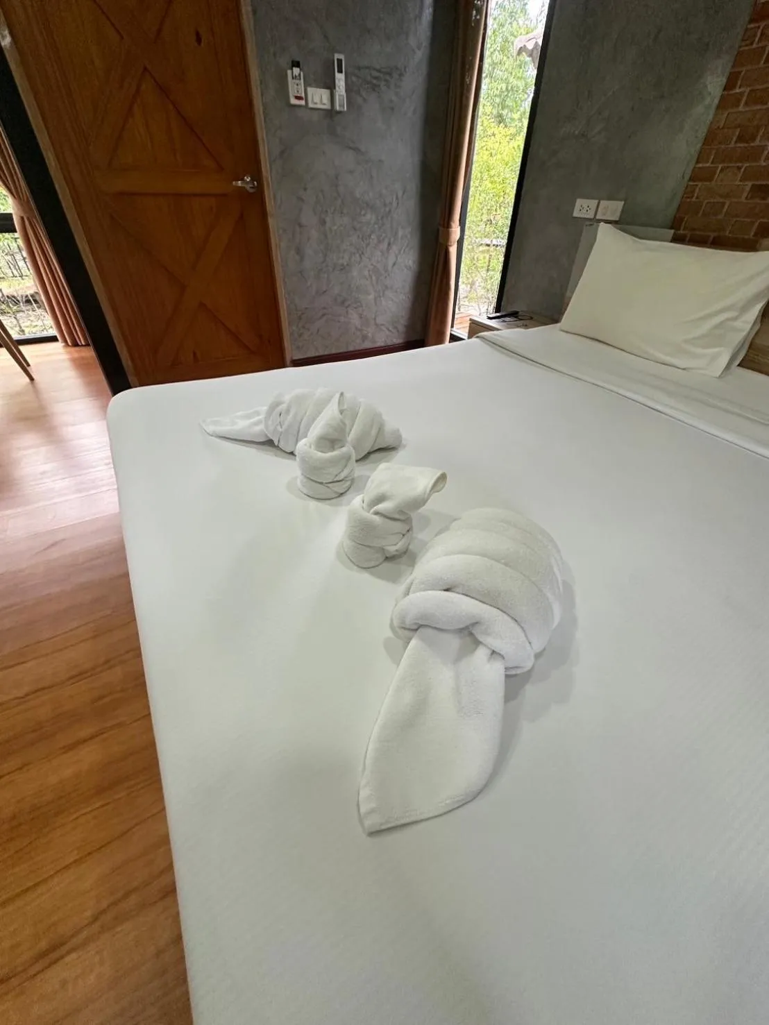 Bed in The Beatles Lagoon